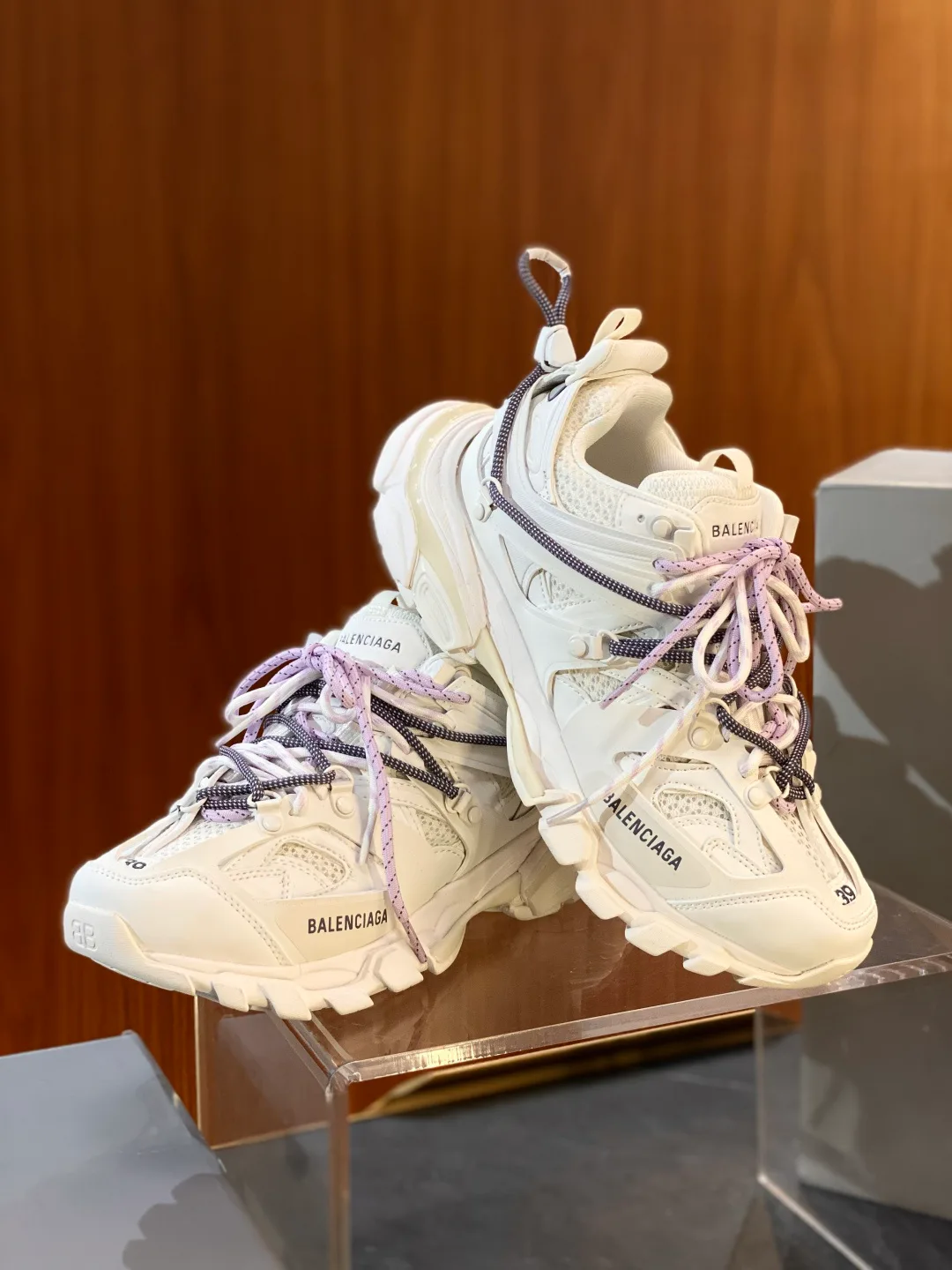 Кроссовки Женские Balenciaga 5062319