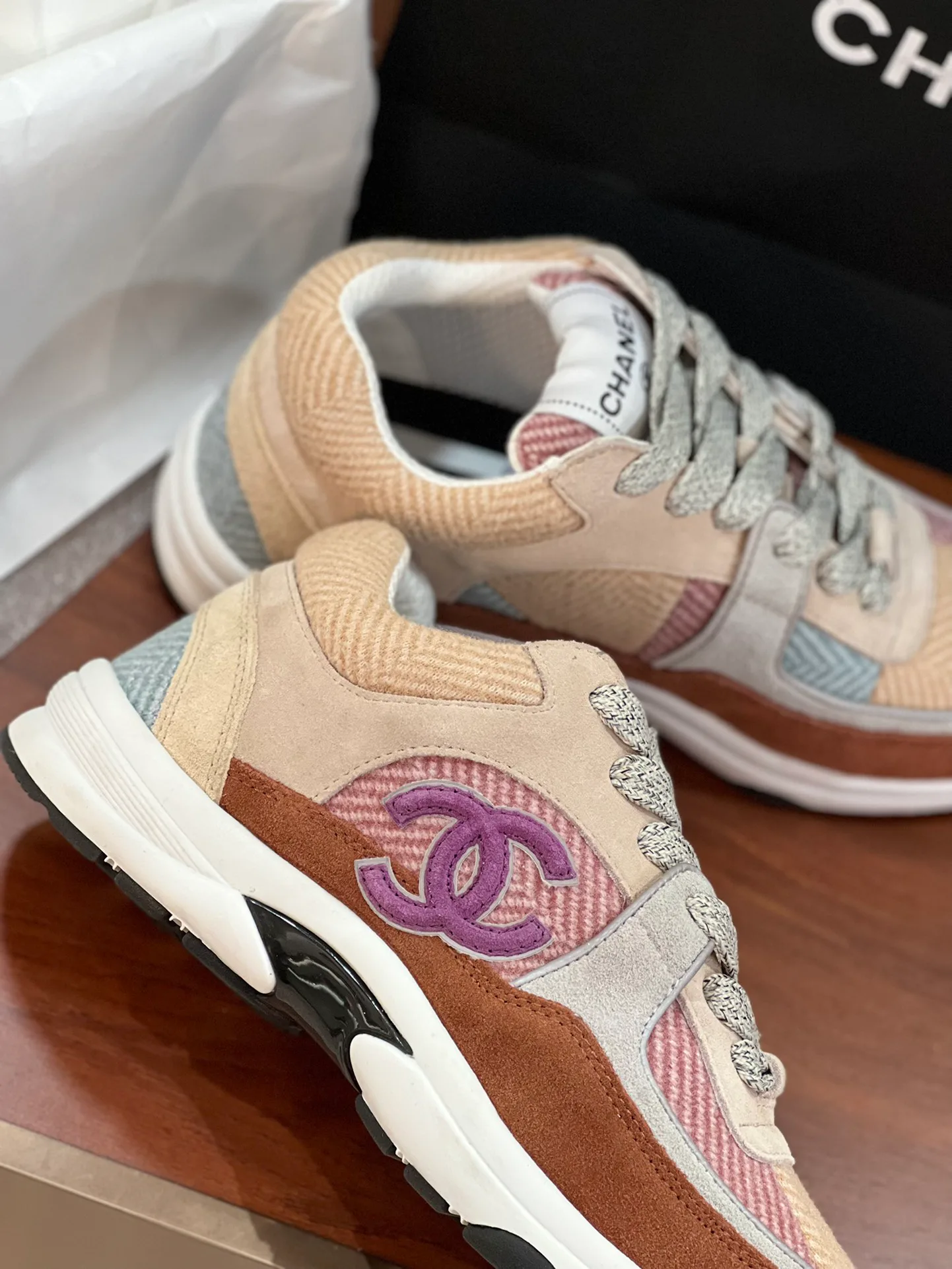 Кроссовки Женские Chanel 1021205