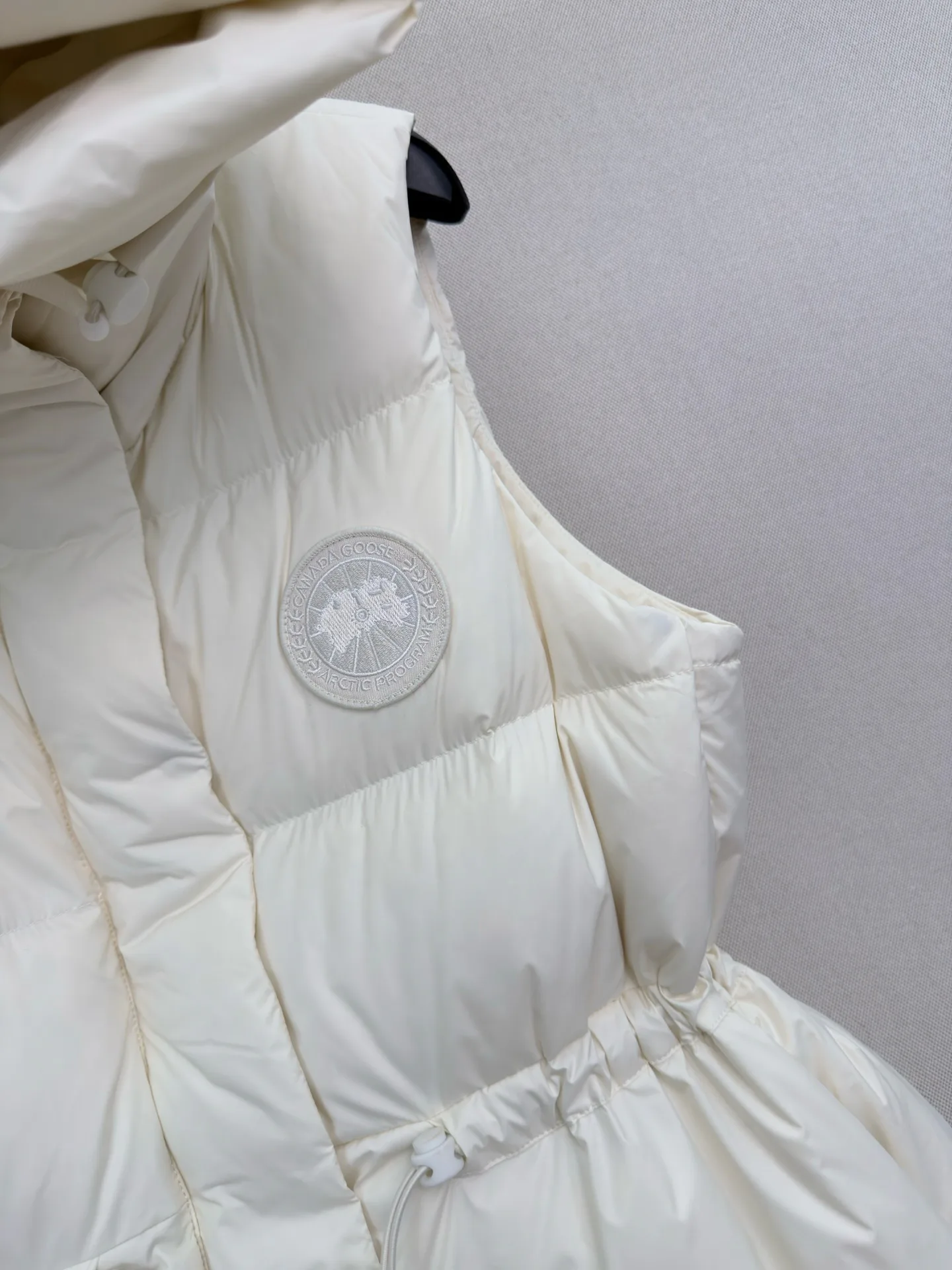 Куртки И Пуховики Женские Canada Goose 18108490