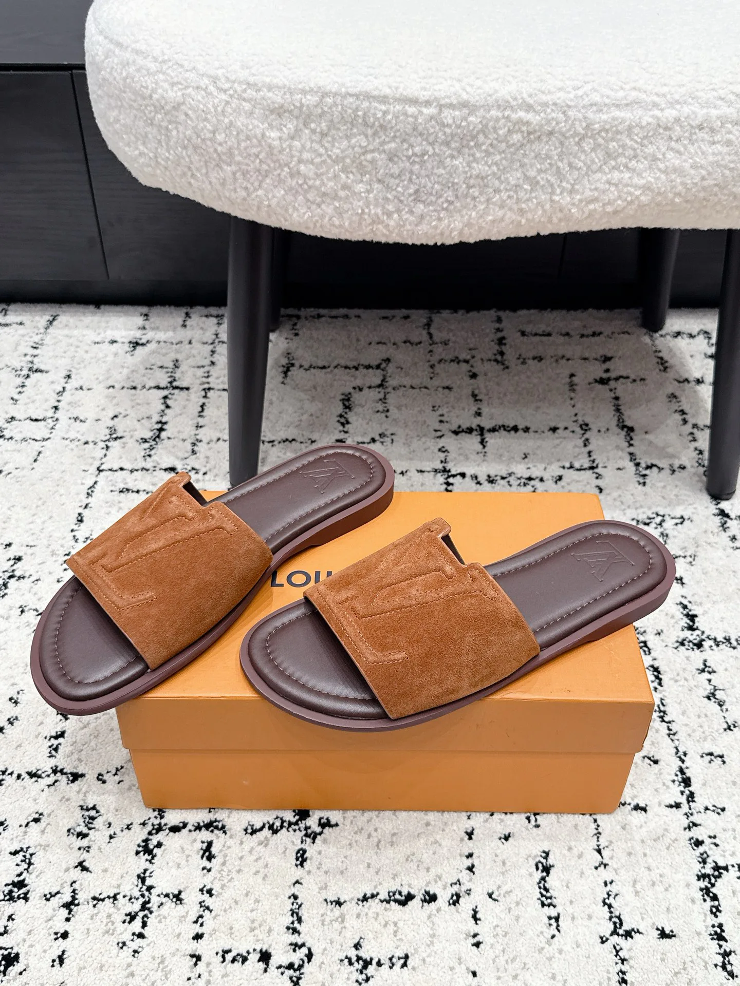 Шлепанцы Мужские Louis Vuitton 15243907