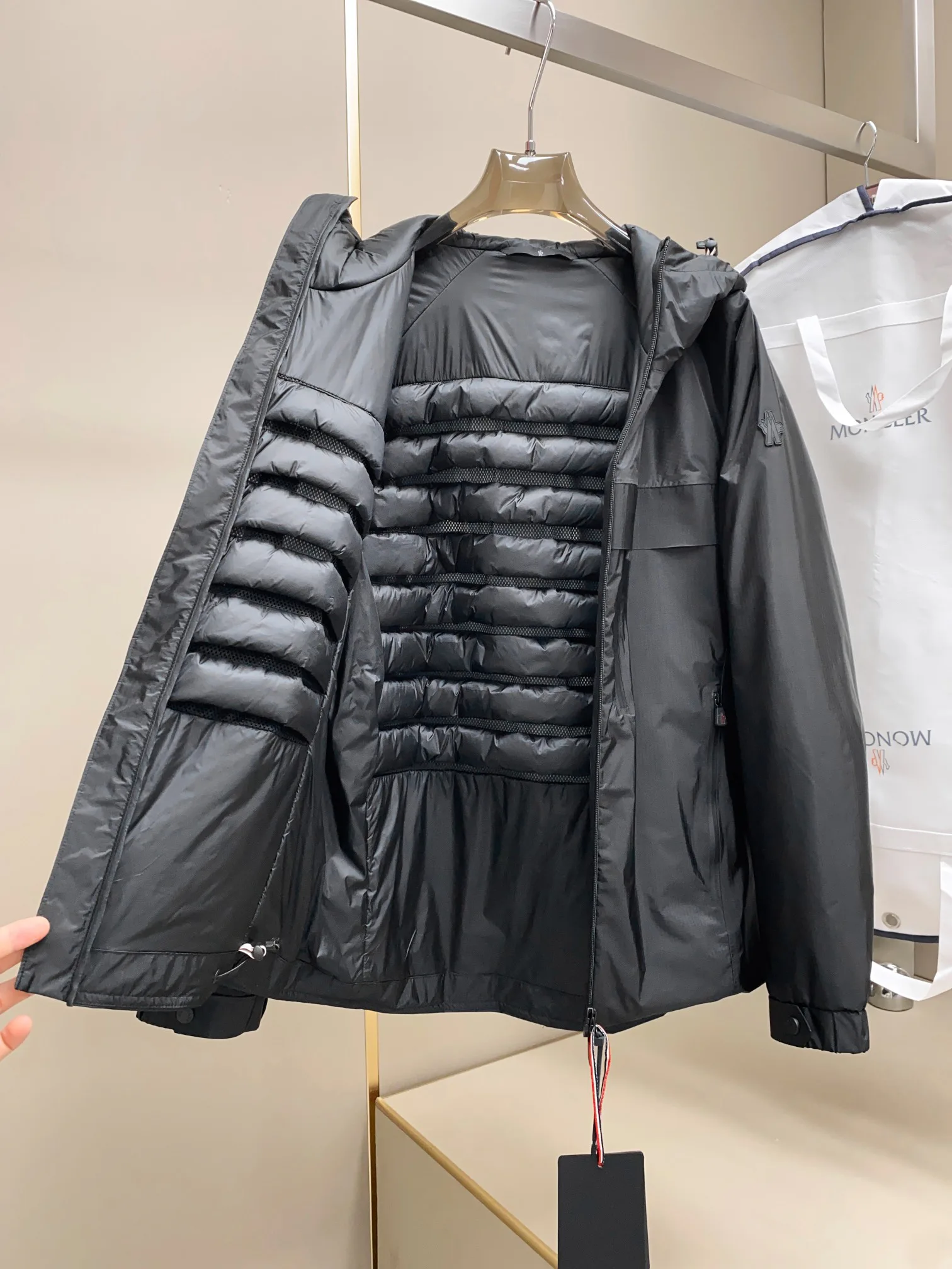 Куртки И Пуховики Мужские Moncler 786867
