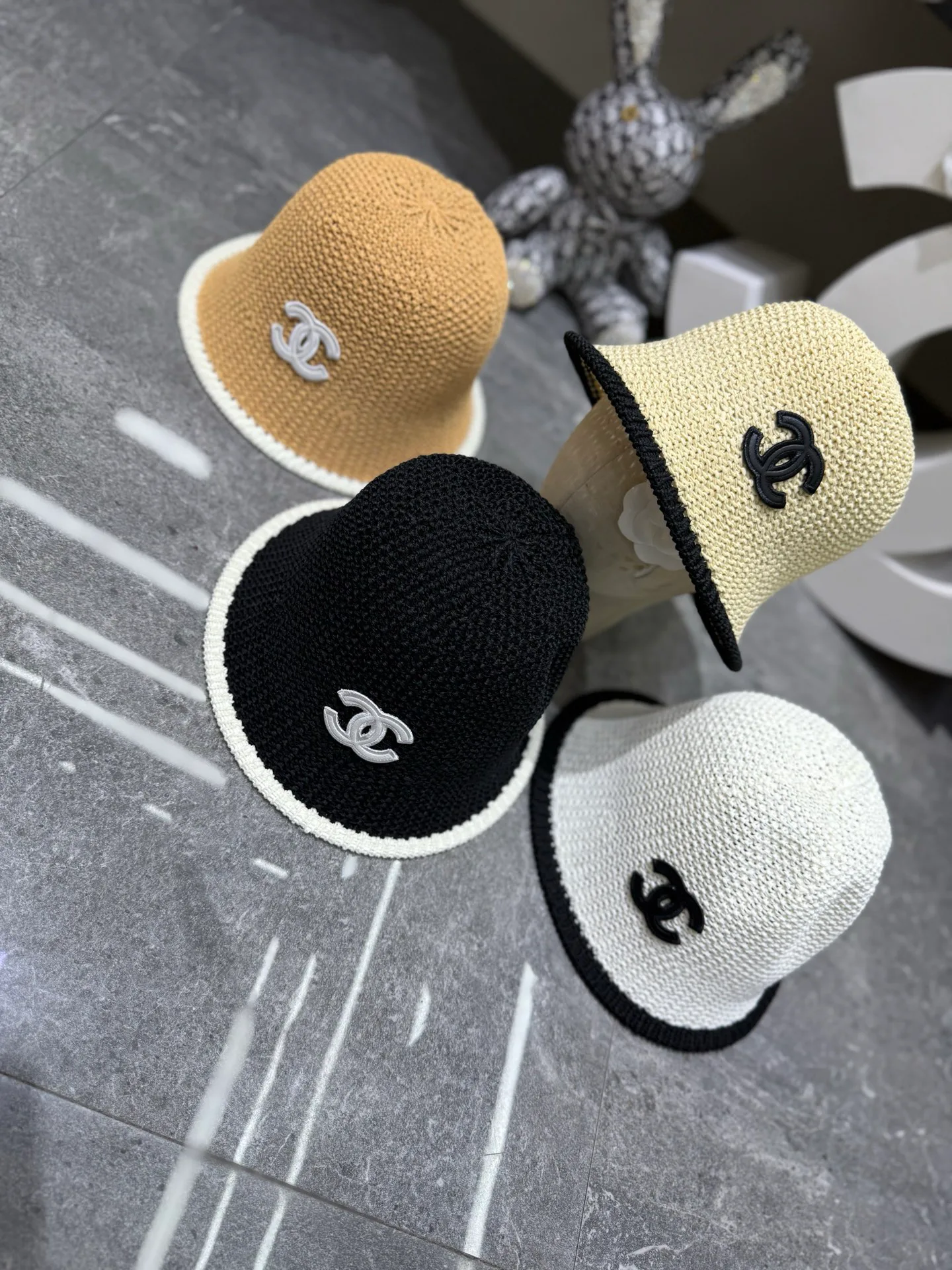 Головные Уборы Chanel 17810491