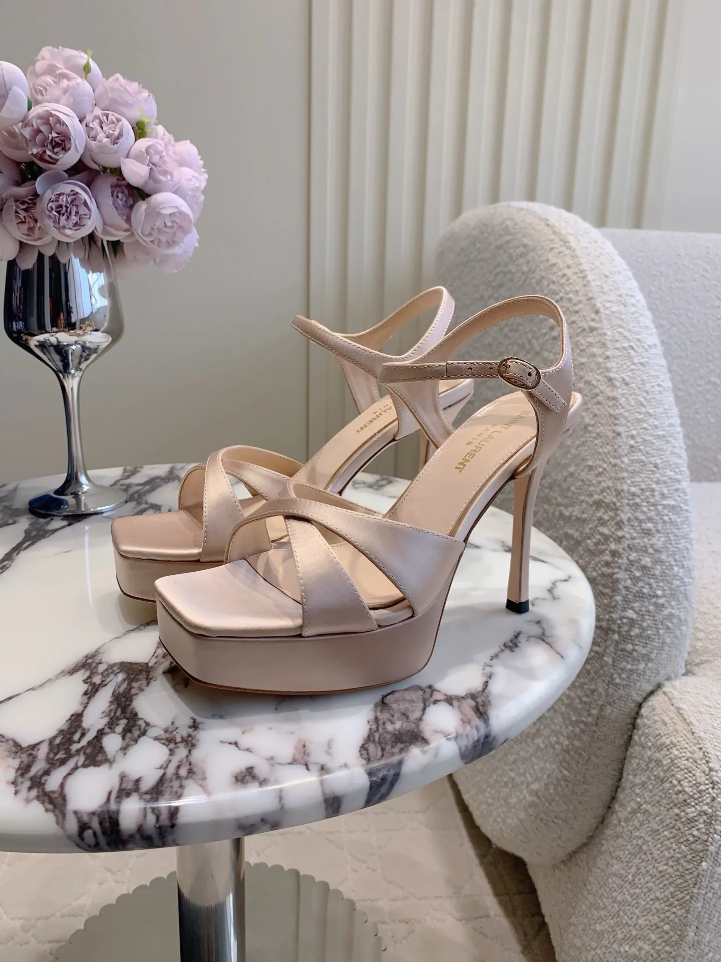 Босоножки Женские Saint Laurent 1830319