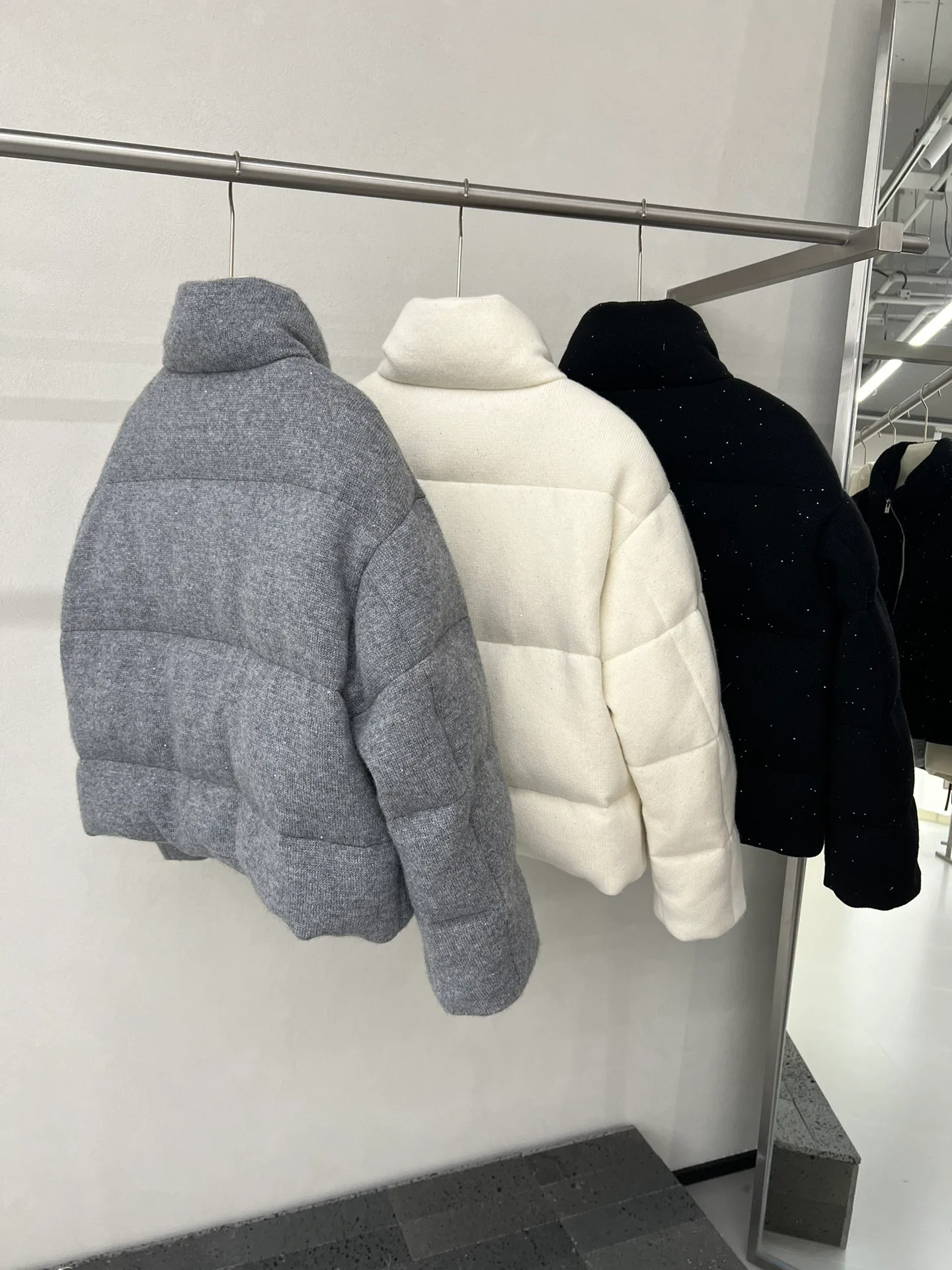 Куртки И Пуховики Женские Loro Piana 18106314