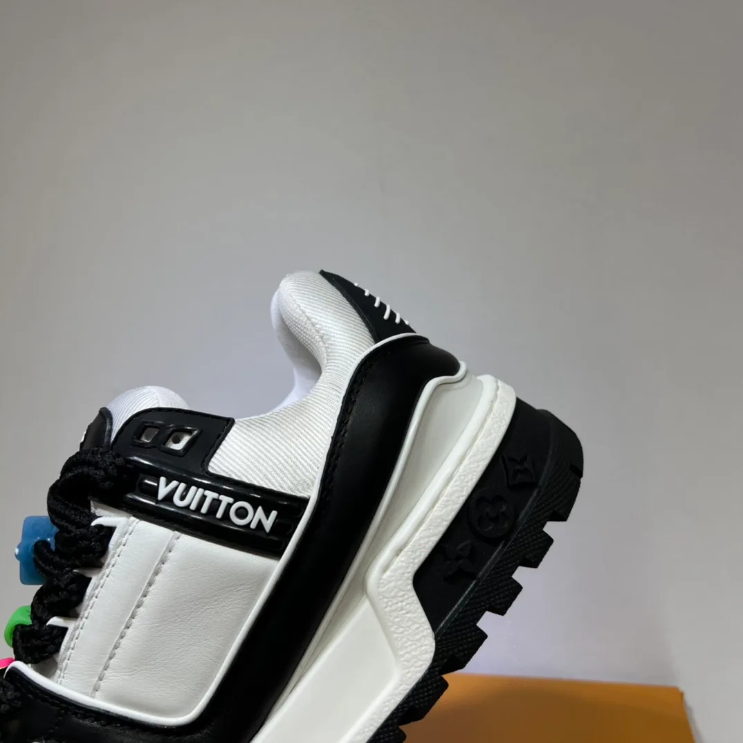 Кроссовки Женские Louis Vuitton 19948