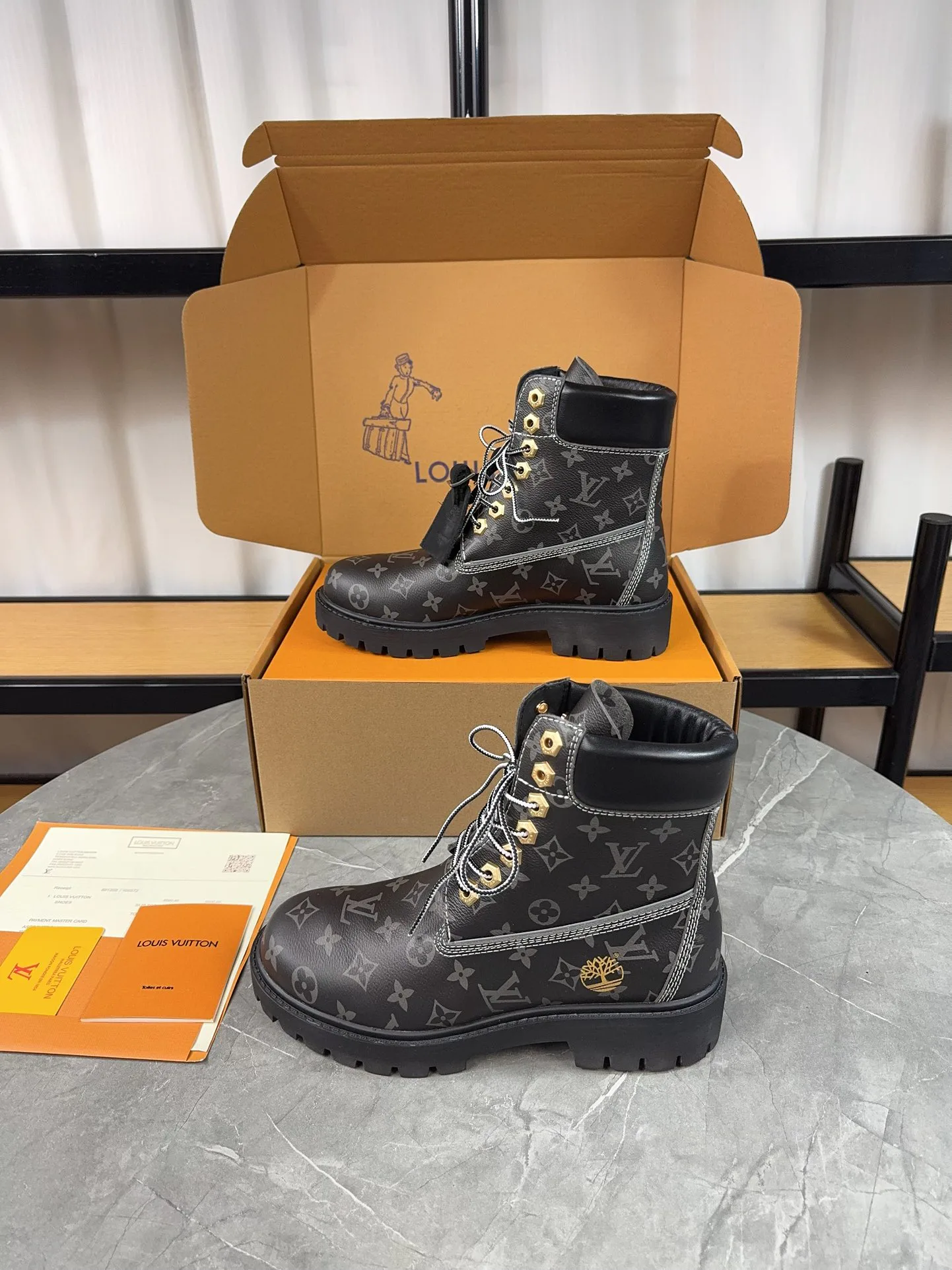 Ботинки Женские Louis Vuitton 18747194