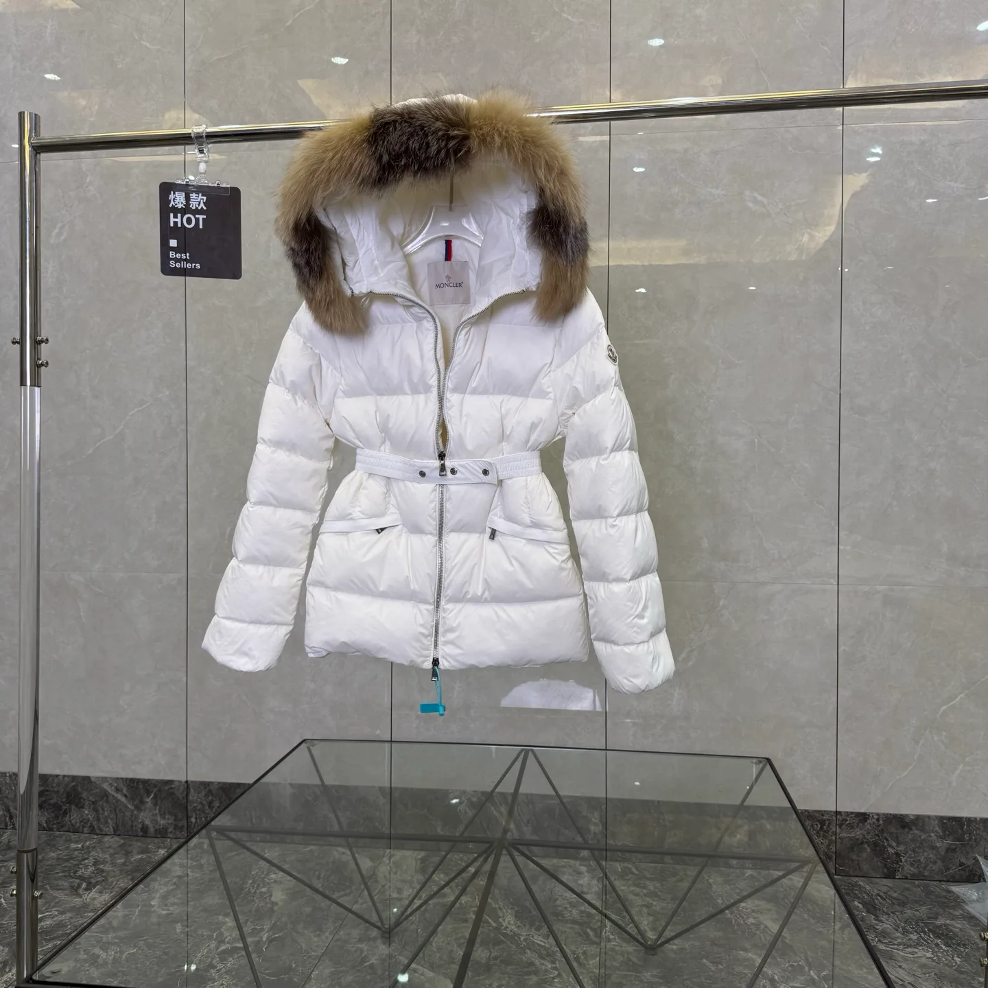 Куртки И Пуховики Женские Moncler 17949883