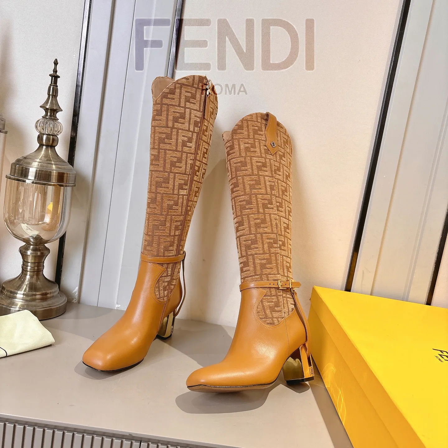 Сапоги Женские Fendi 18247884