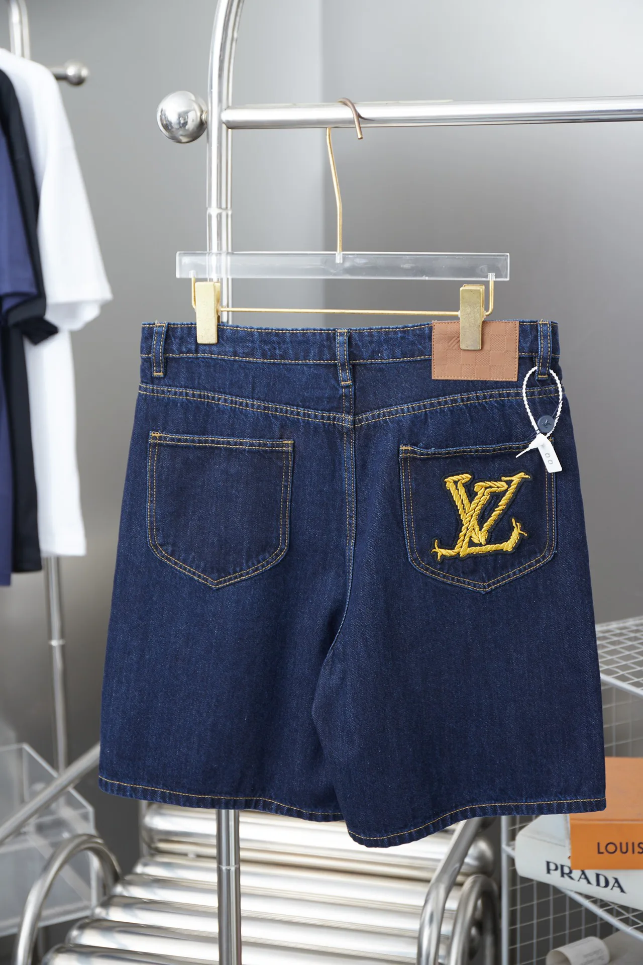 Шорты Мужские Louis Vuitton 11573707
