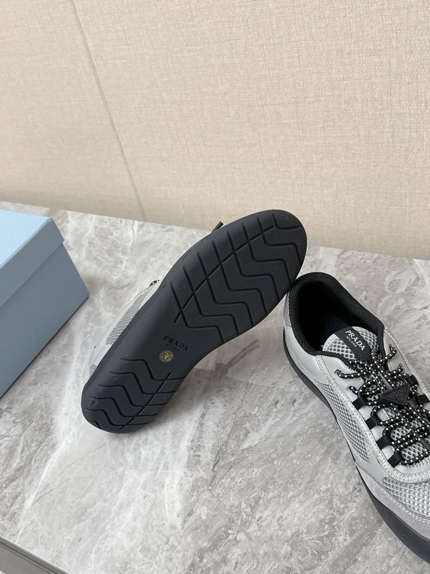 Кроссовки Мужские Prada 15323605