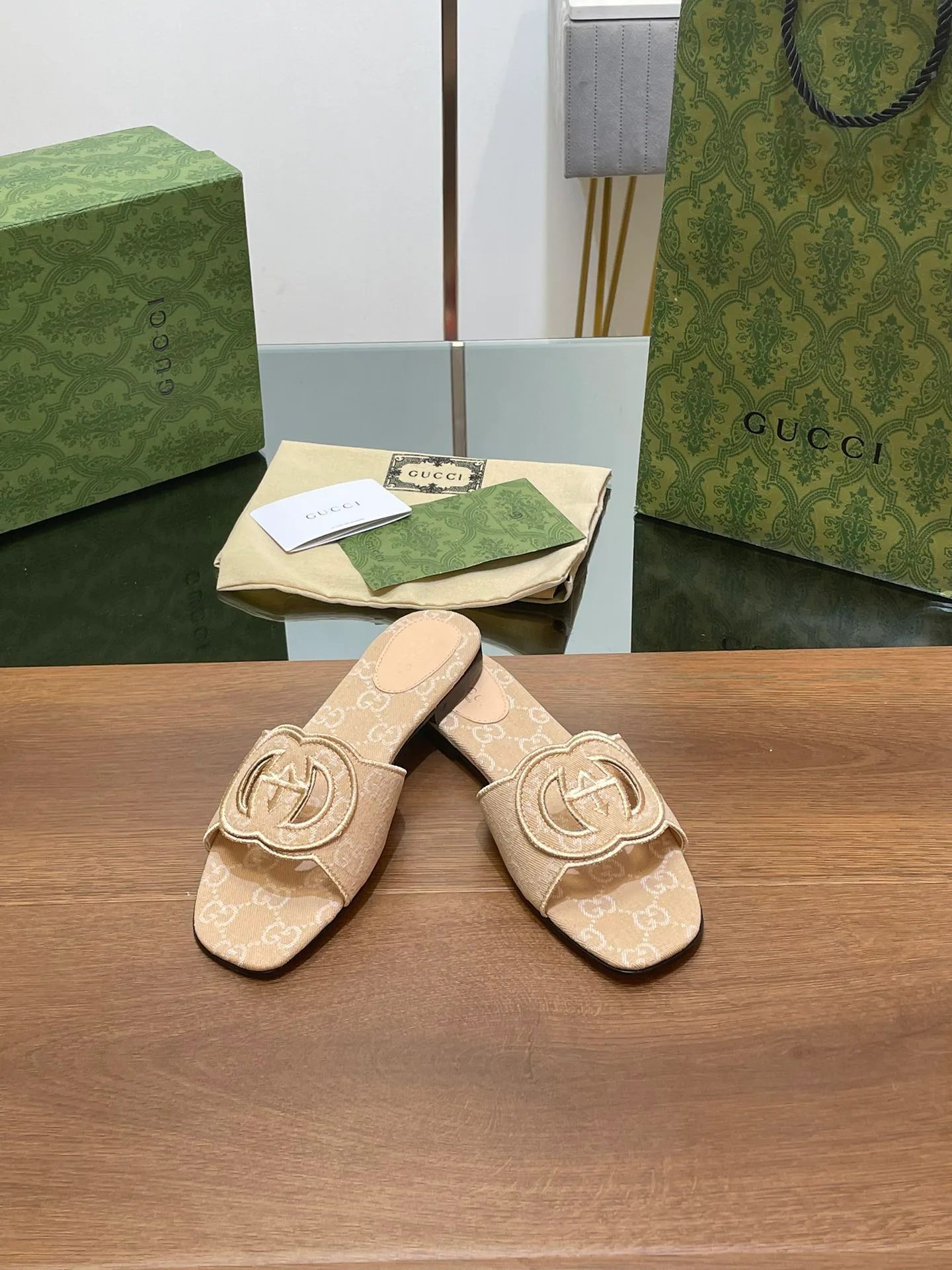 Шлепанцы Женские Gucci 34596