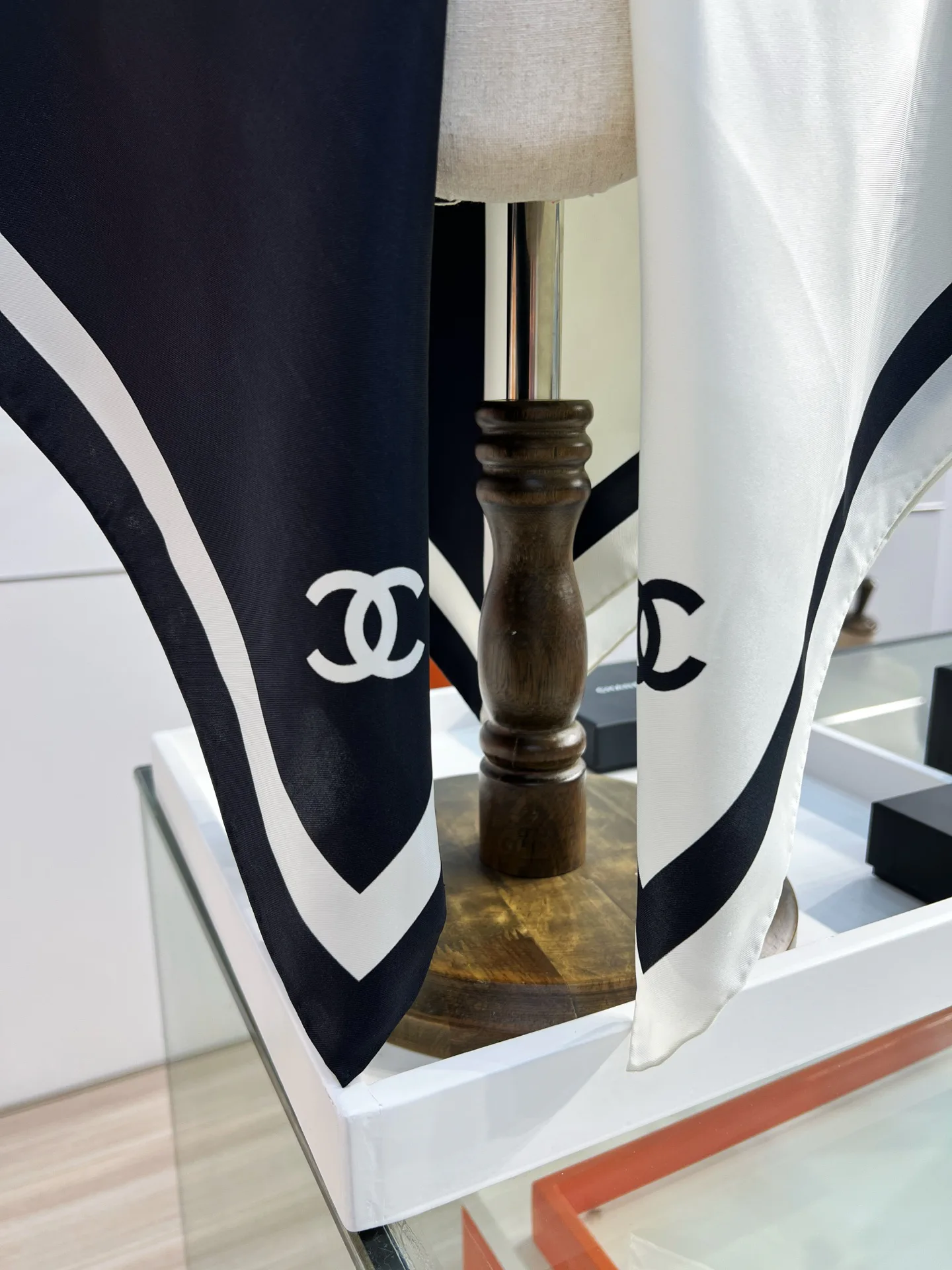 Платки Chanel 12679889