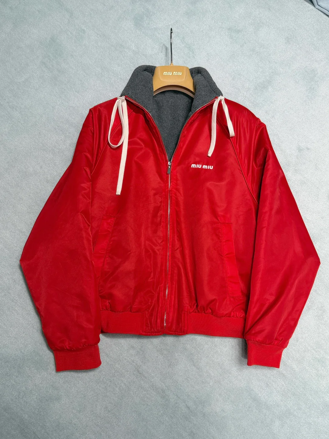 Куртки И Пуховики Женские Miu Miu 1879483