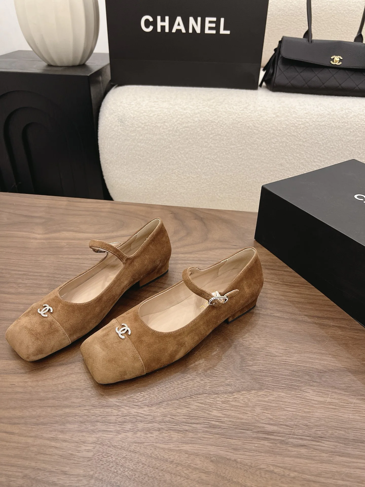 Туфли Женские Chanel 17582591