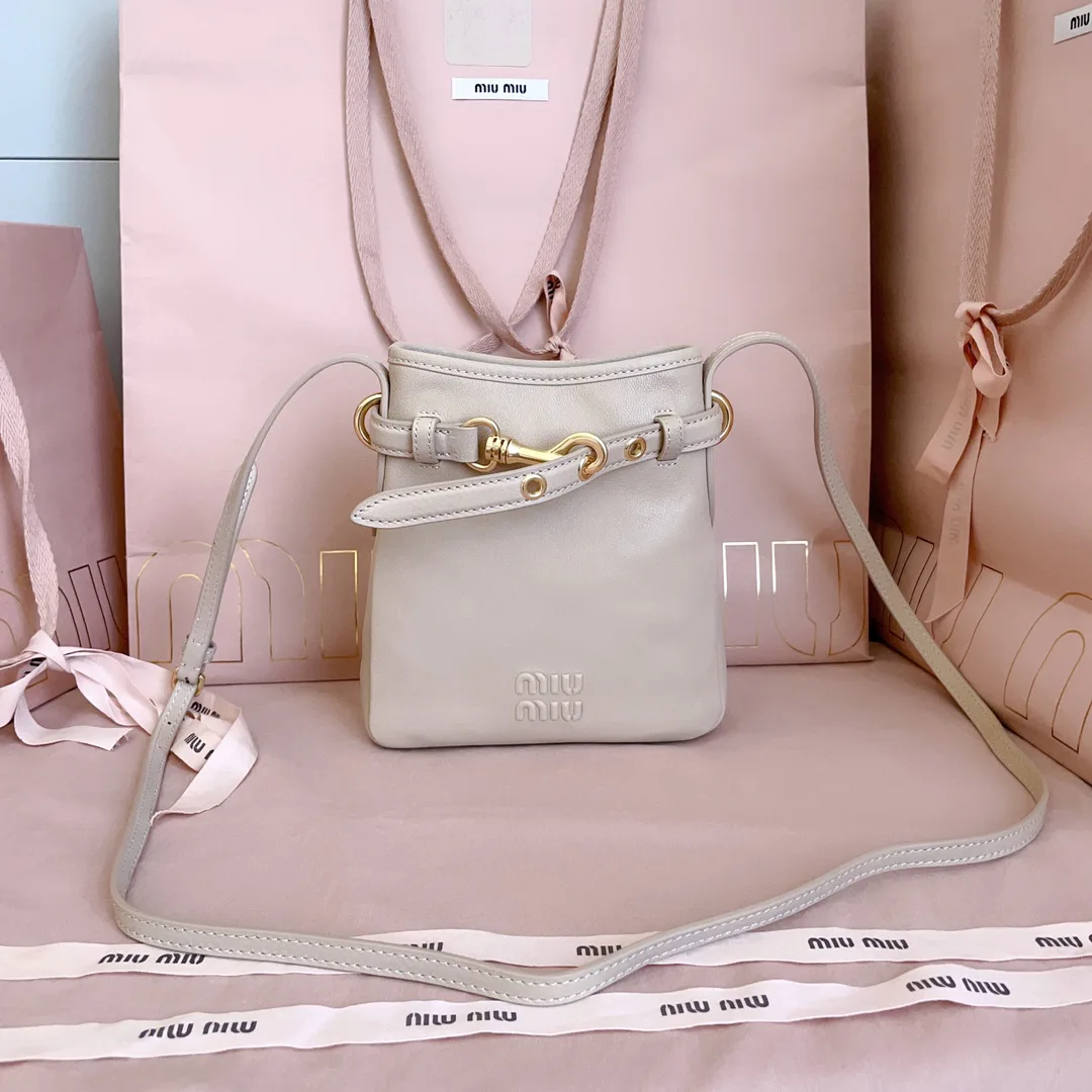 Клатчи Женские Miu Miu 11872259