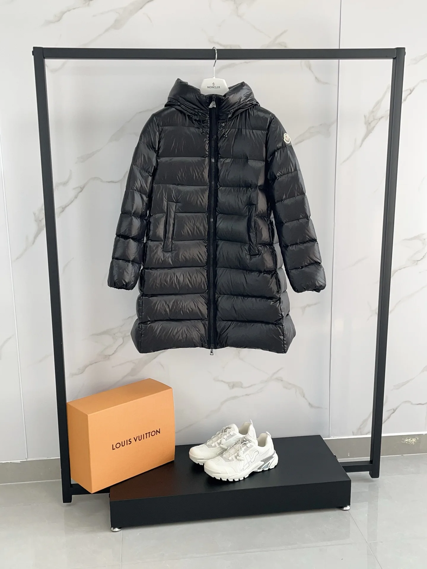 Куртки И Пуховики Женские Moncler 18722872