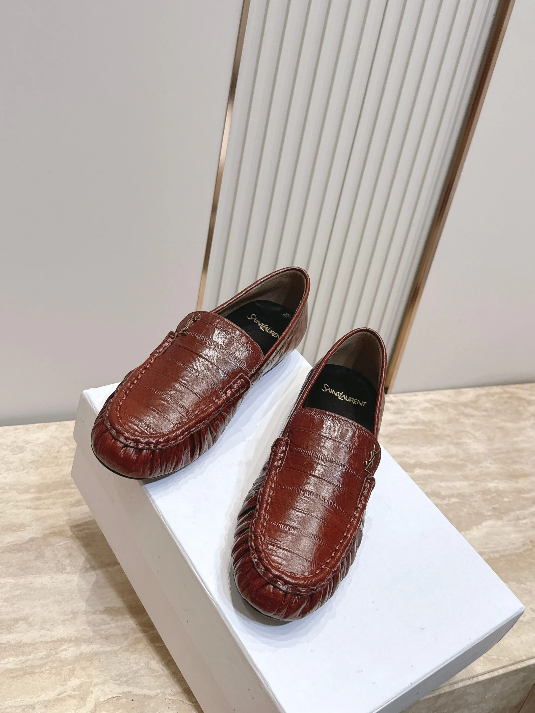 Лоферы И Мокасины Женские Saint Laurent 17701331