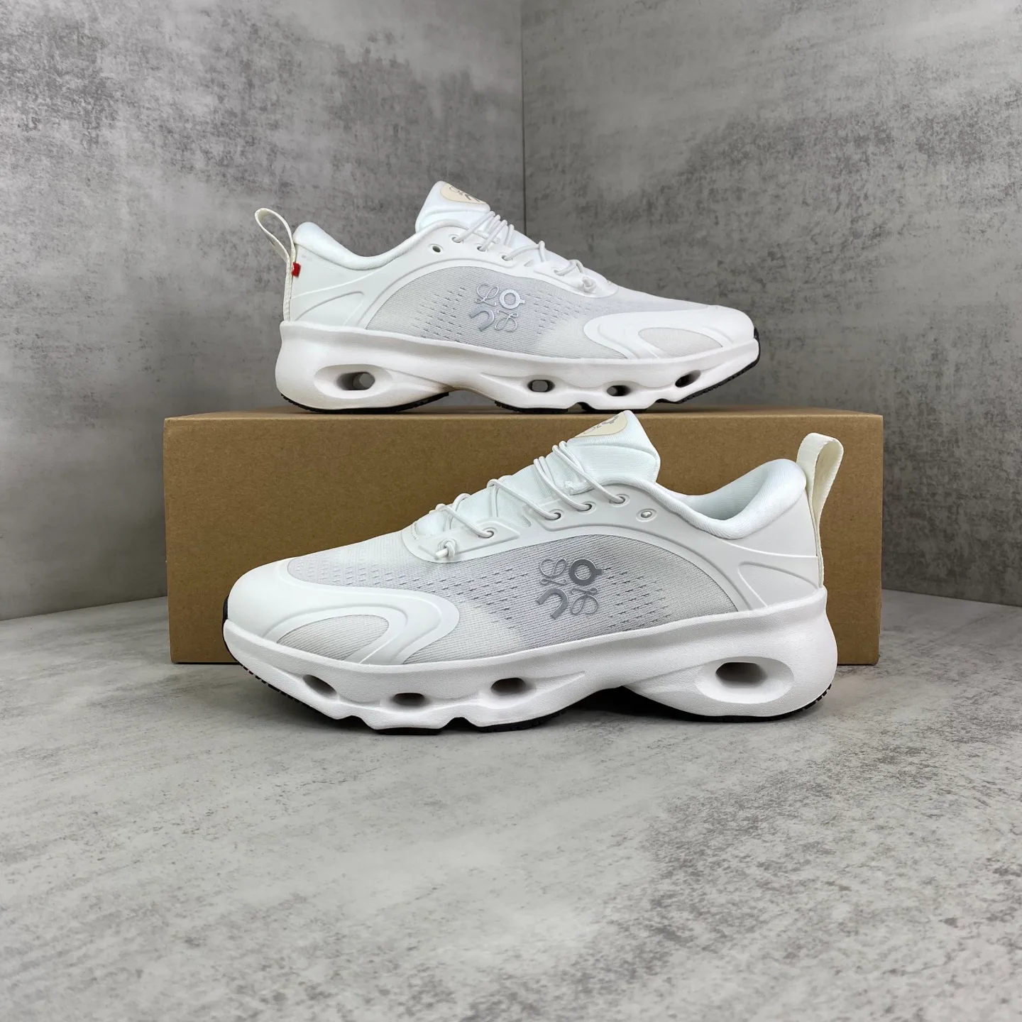 Кроссовки Женские Loewe 5801246