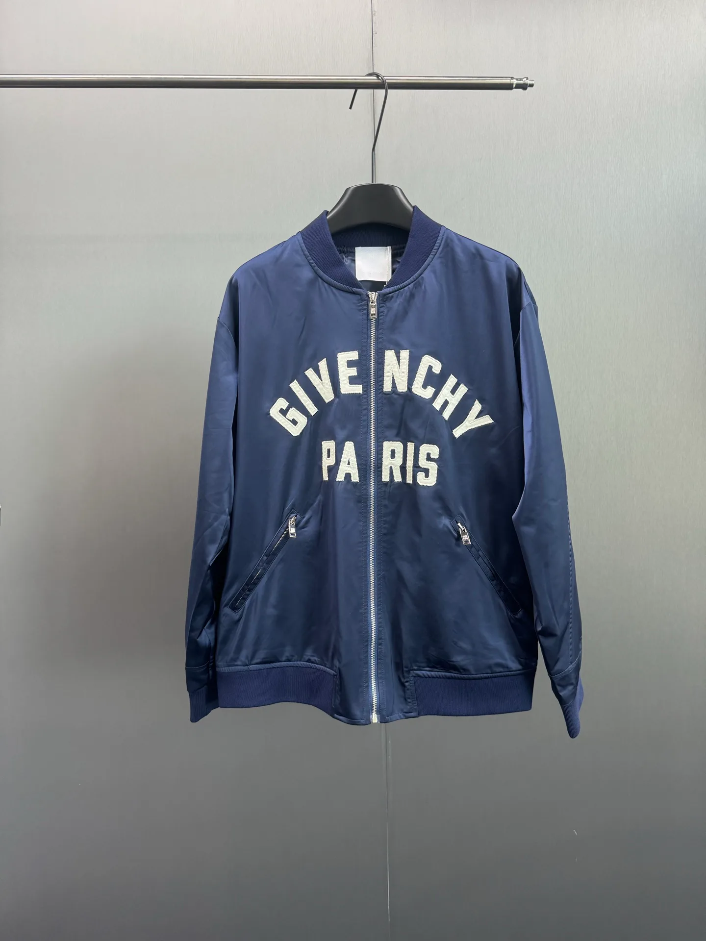 Куртки И Пуховики Мужские Givenchy 132570