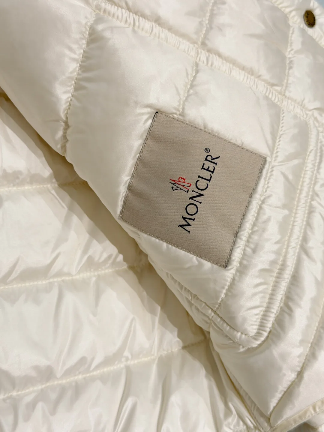 Куртки И Пуховики Женские Moncler 18439953