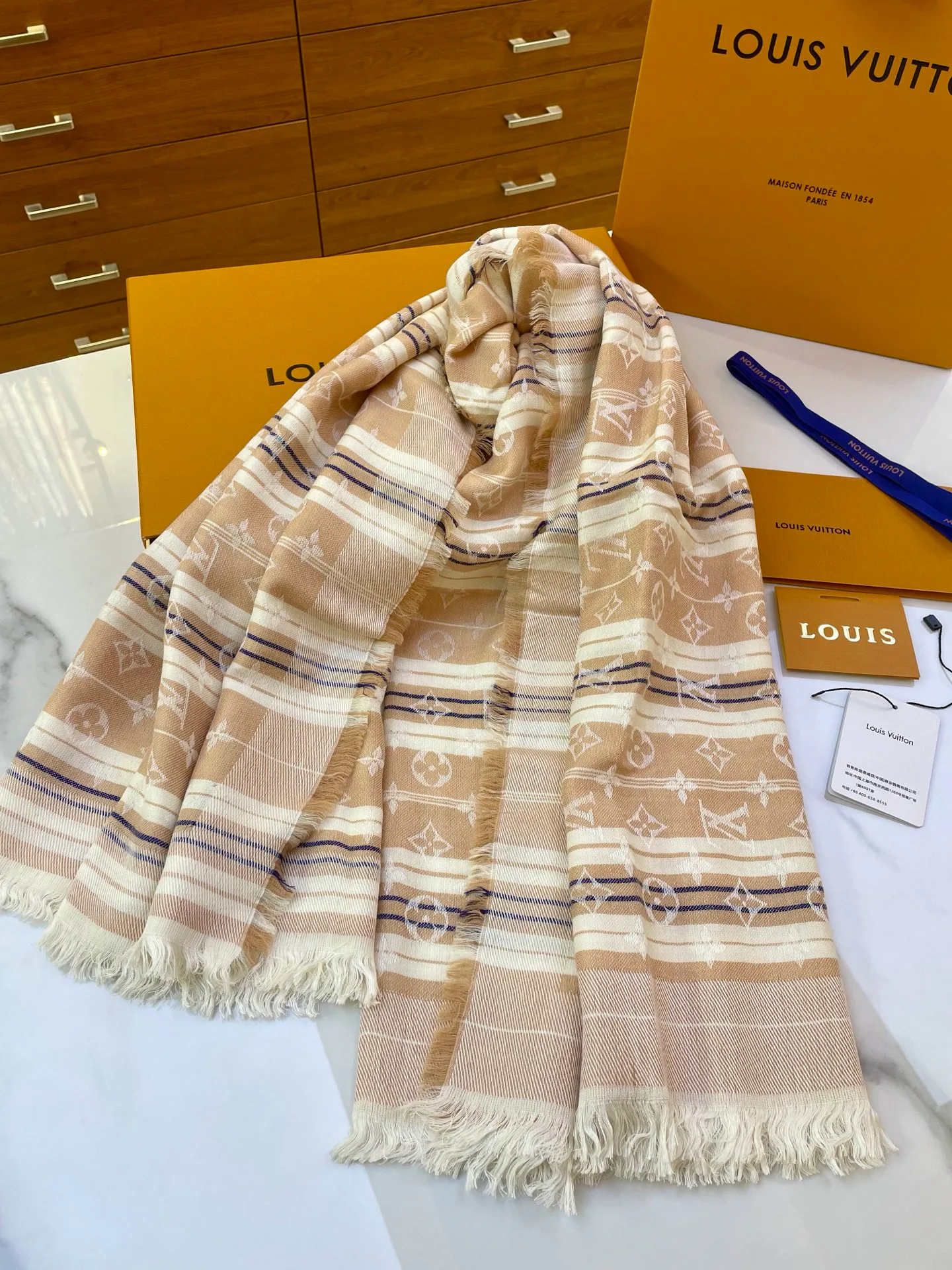 Шарфы Louis Vuitton 4874459