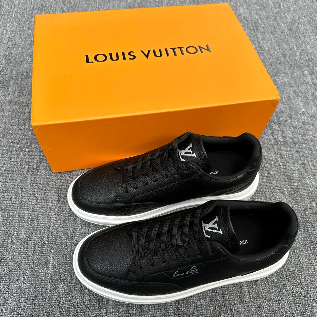 Кроссовки Мужские Louis Vuitton 18076080