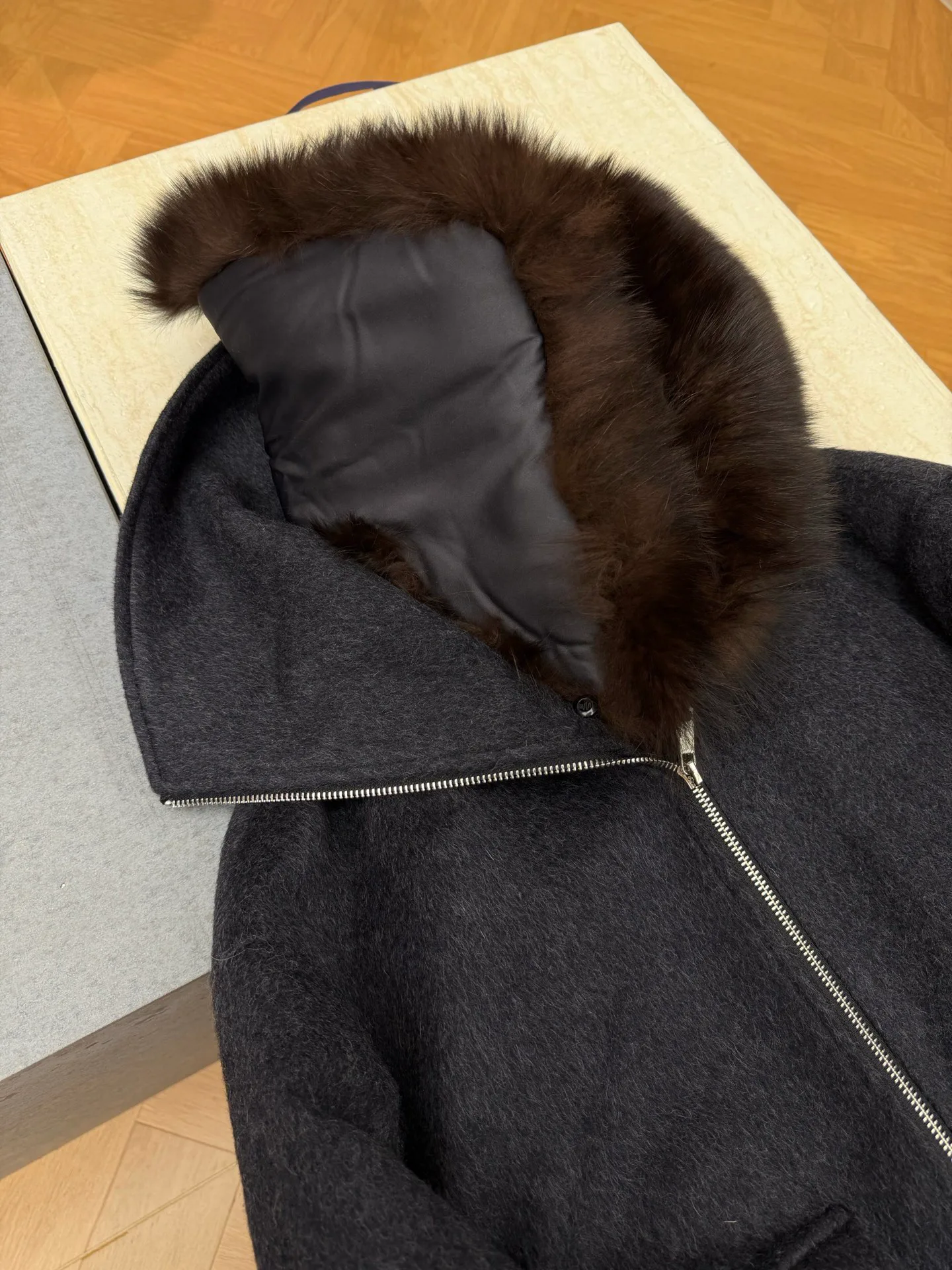 Куртки И Пуховики Женские Celine 19572771