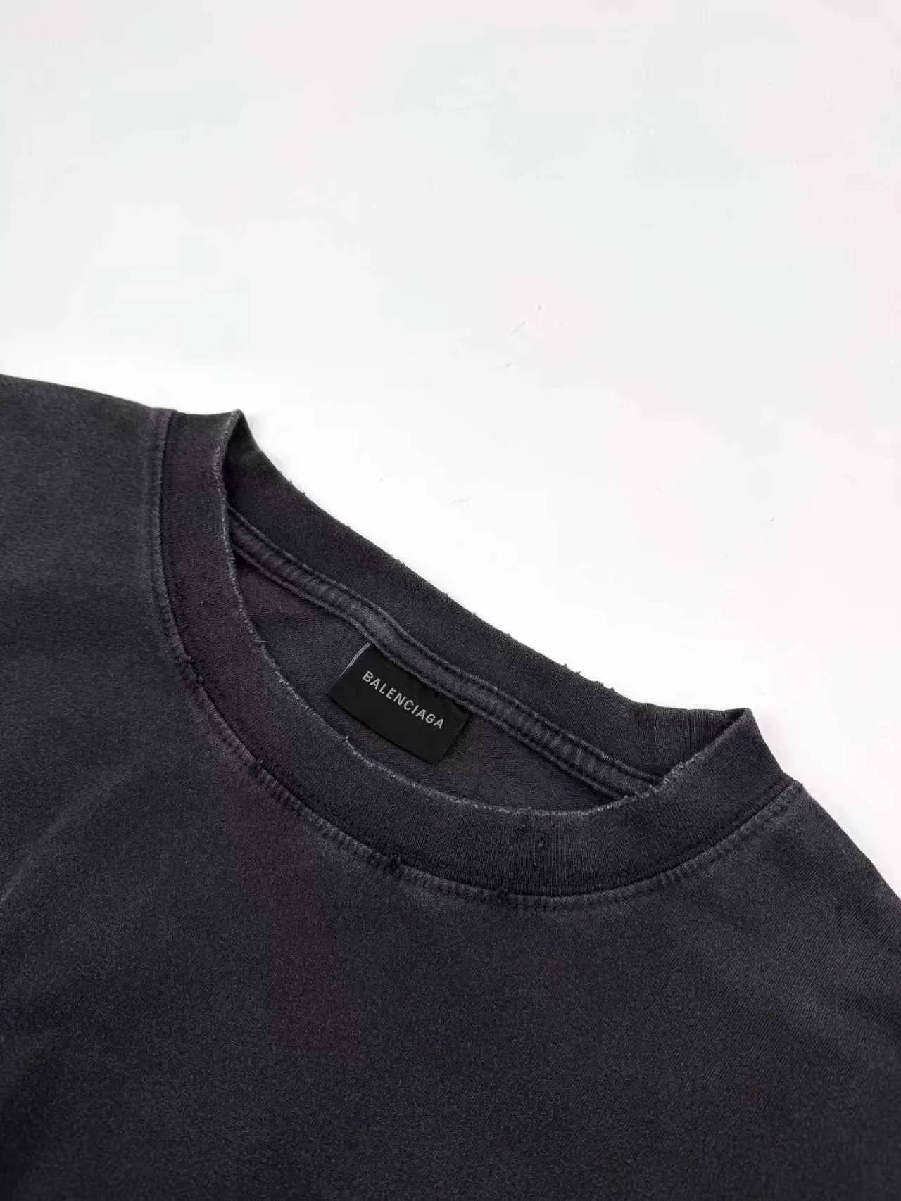 Футболки Женские Balenciaga 10197336