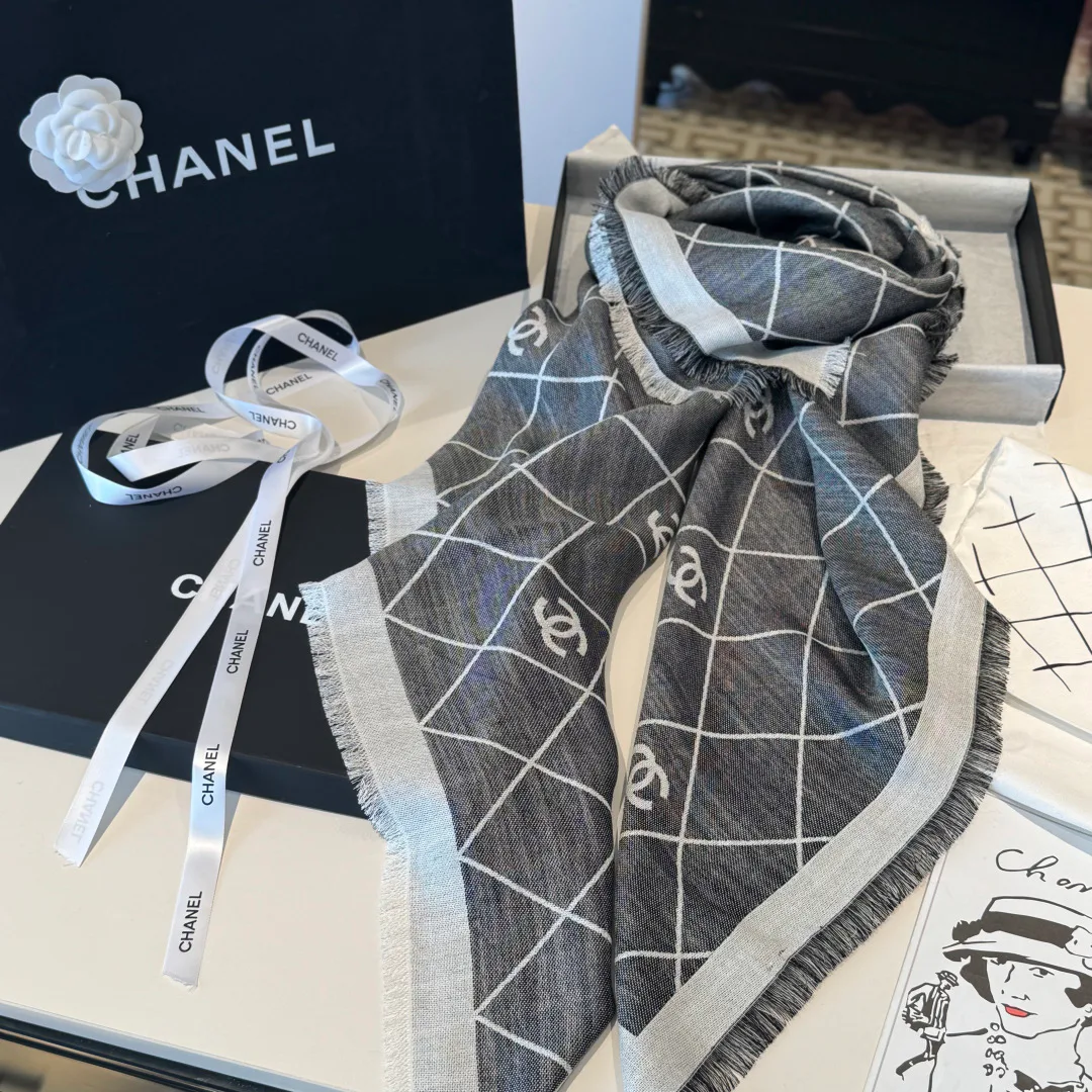 Платки Chanel 5417641