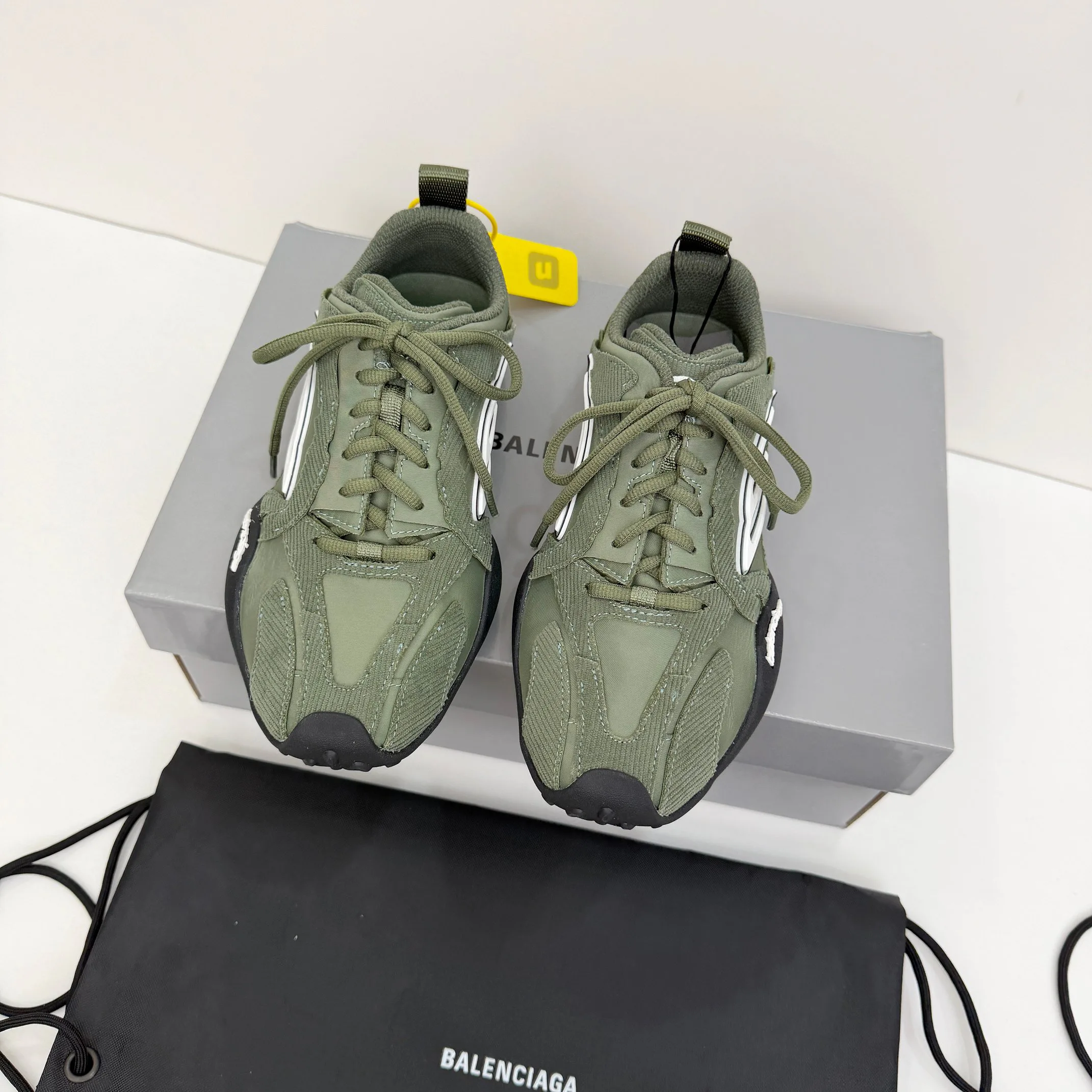 Кроссовки Женские Balenciaga 6239932