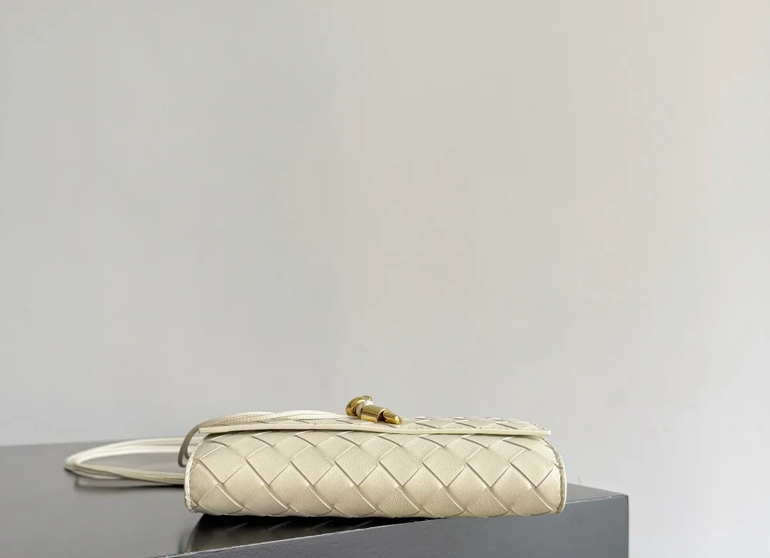 Классические Сумки Женские Bottega Veneta 11656932