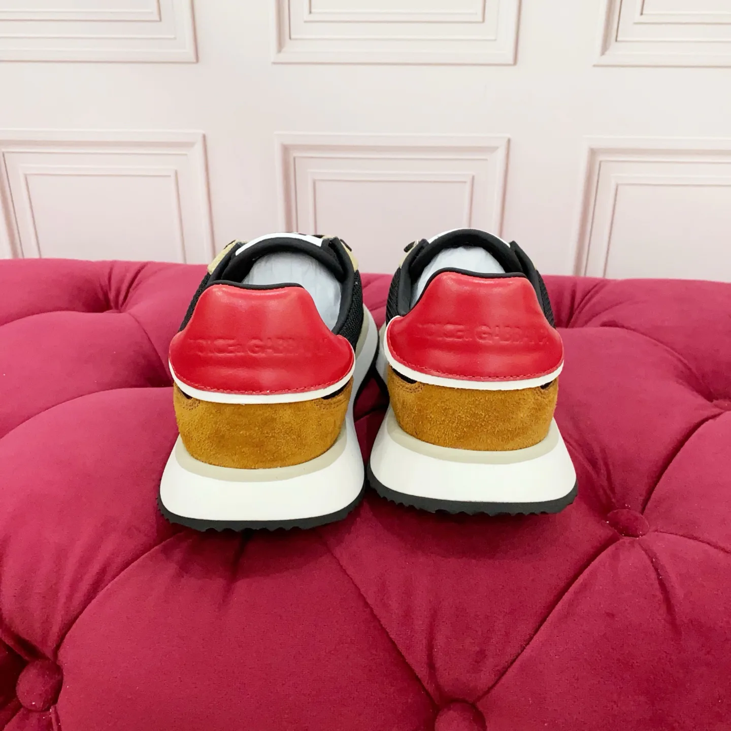 Кроссовки Женские Dolce & Gabbana 68018