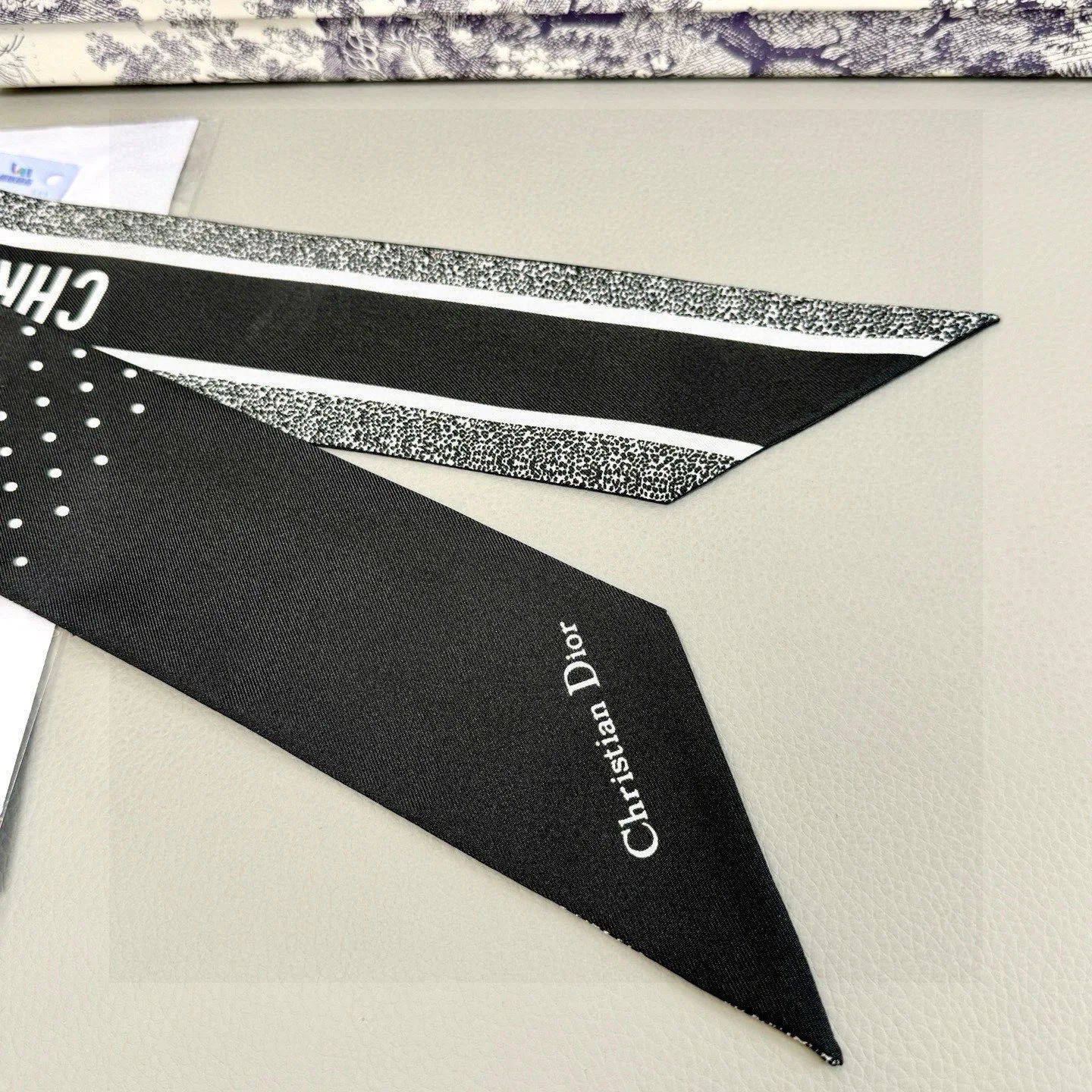 Платки Christian Dior 10695711