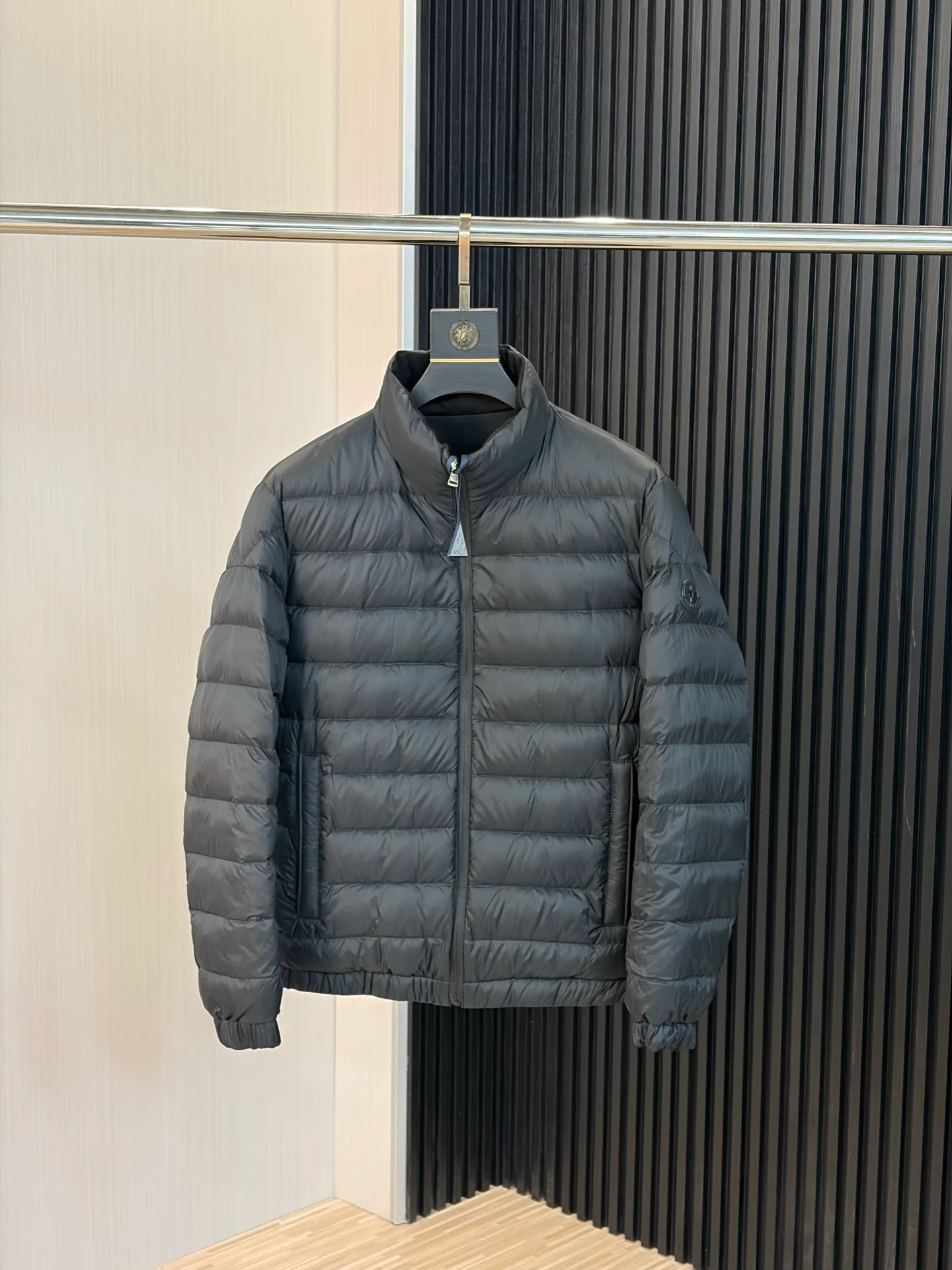 Куртки И Пуховики Женские Moncler 18188486
