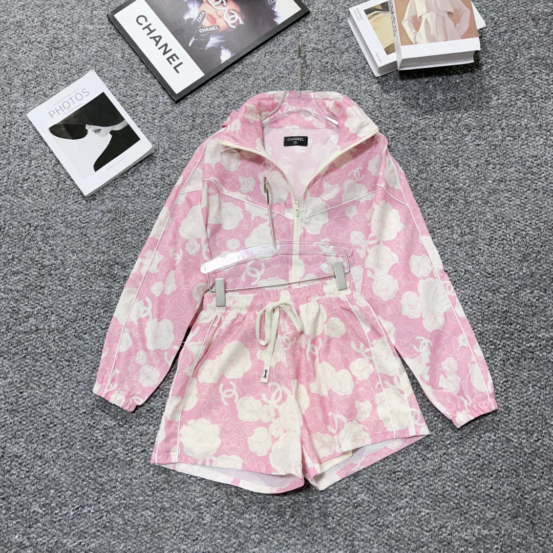 Куртки Женские Chanel Куртки Женские Chanel