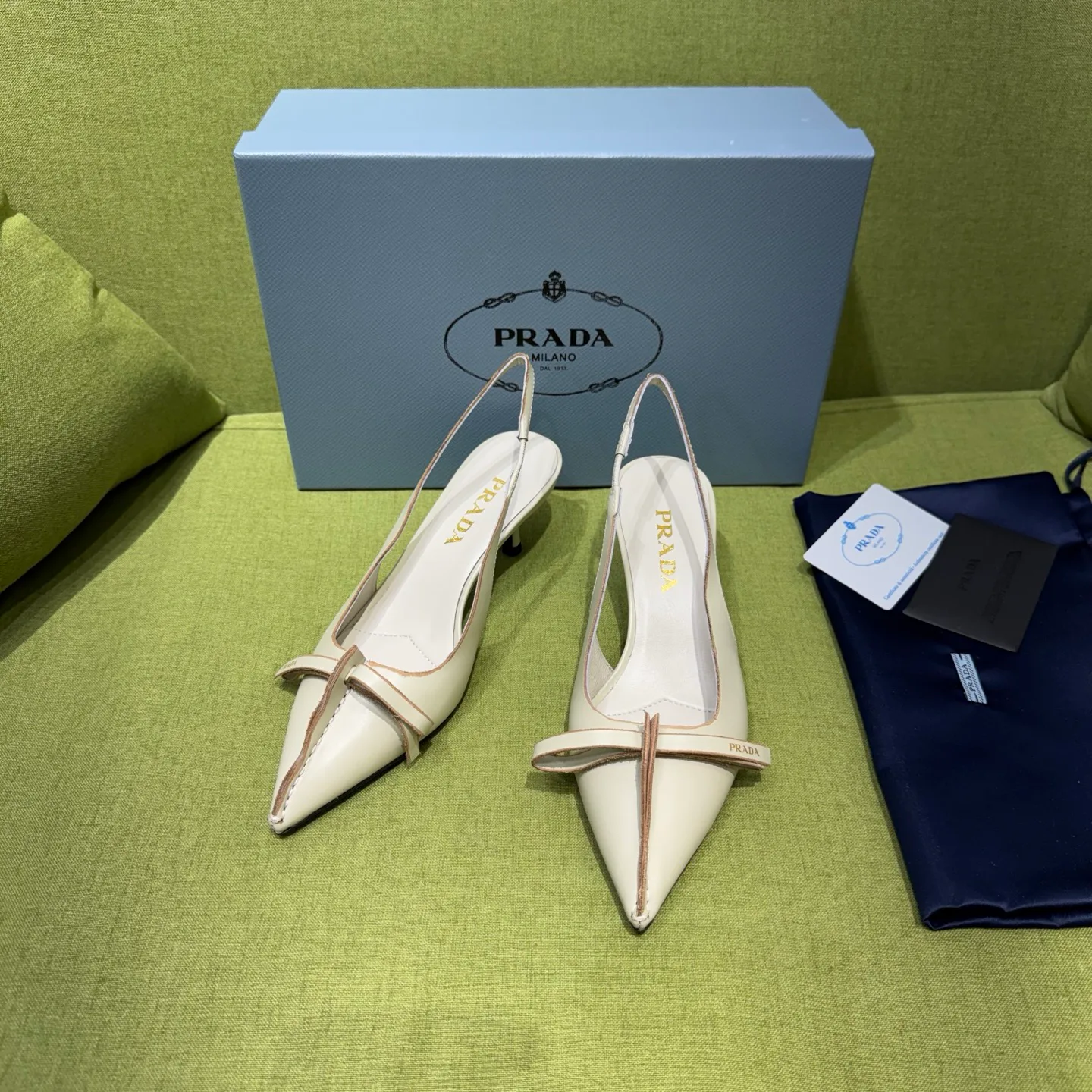 Туфли Женские Prada 18709015