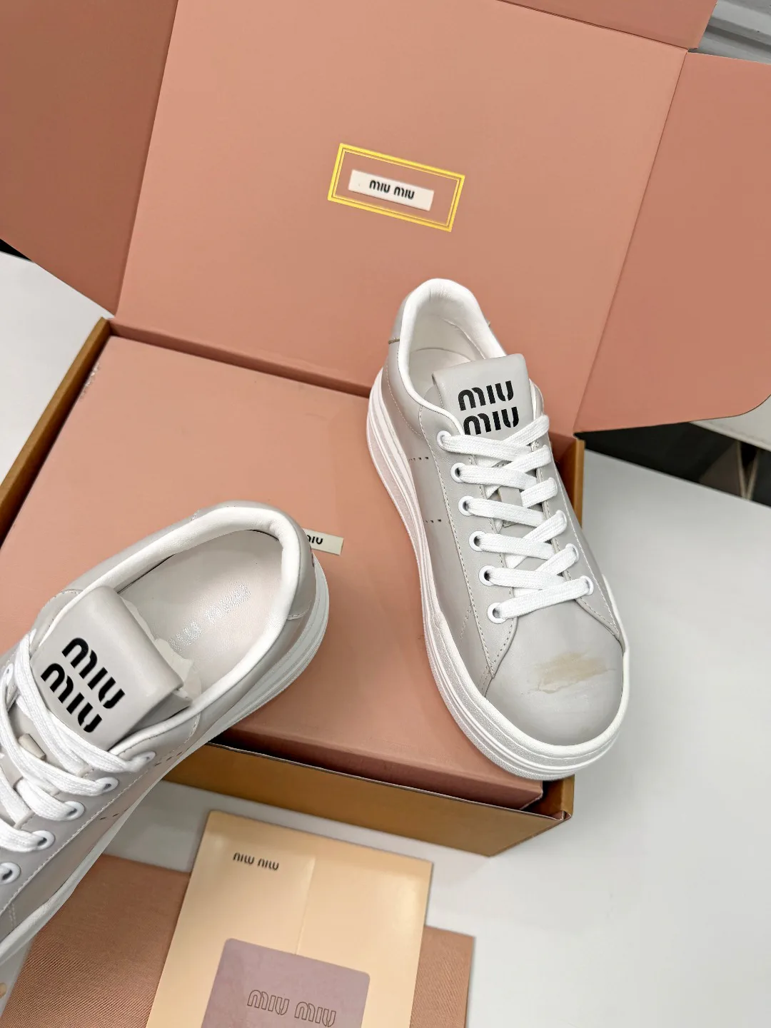 Кроссовки Женские Miu Miu 18367107
