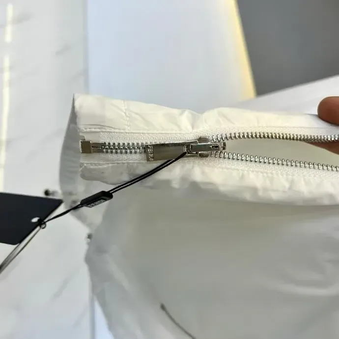 Куртки И Пуховики Женские Fendi 558482