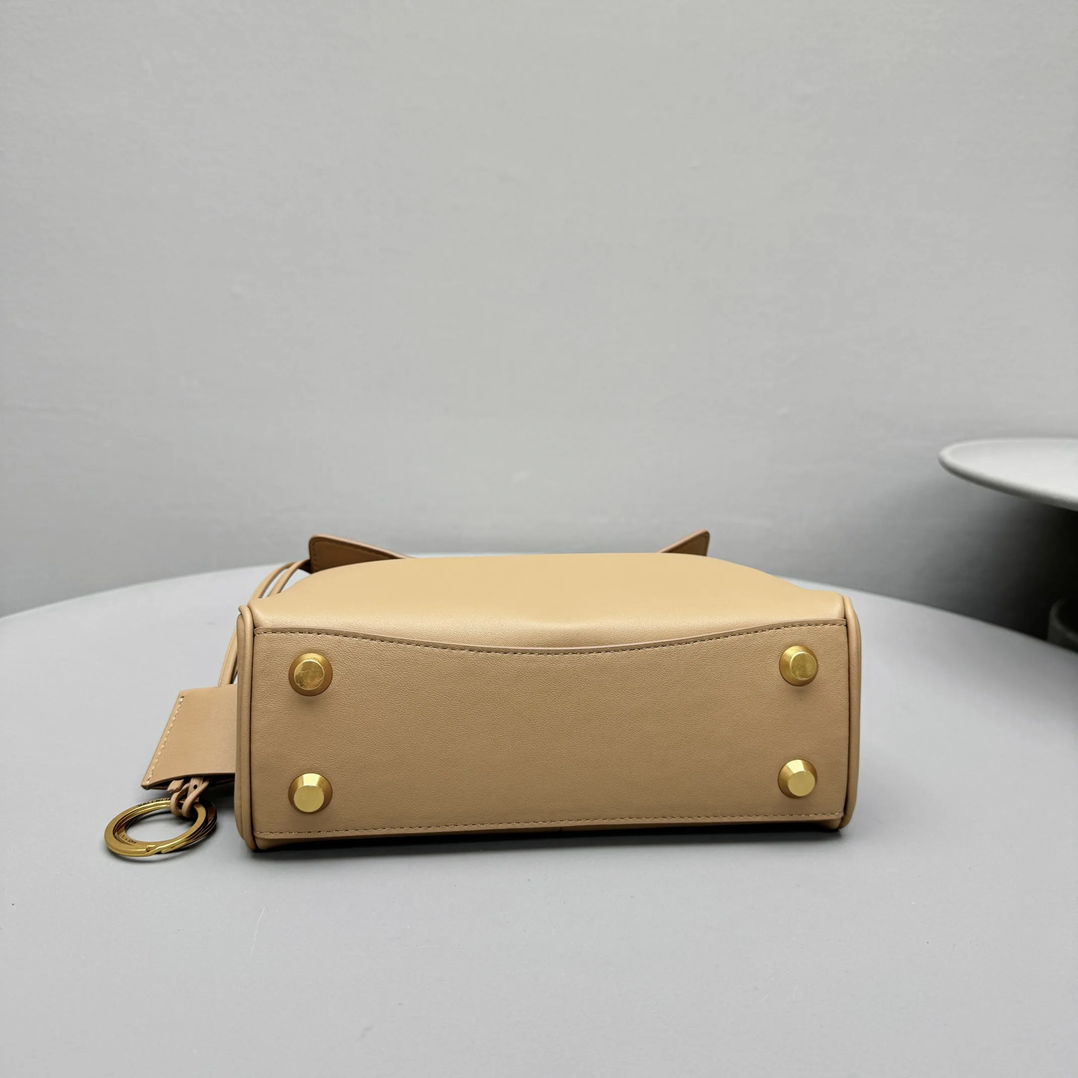 Классические Сумки Женские Bottega Veneta 11451458
