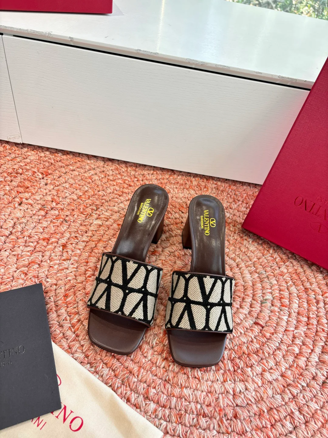 Шлепанцы Женские Valentino 1410489