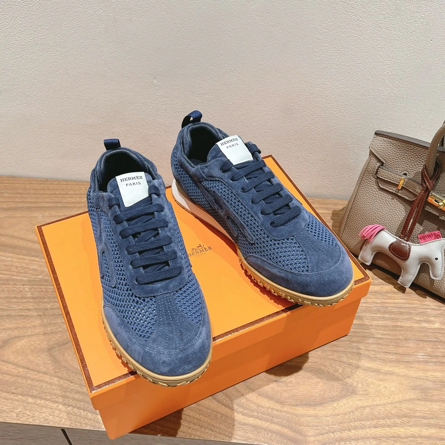 Кроссовки Женские Hermes 10189024