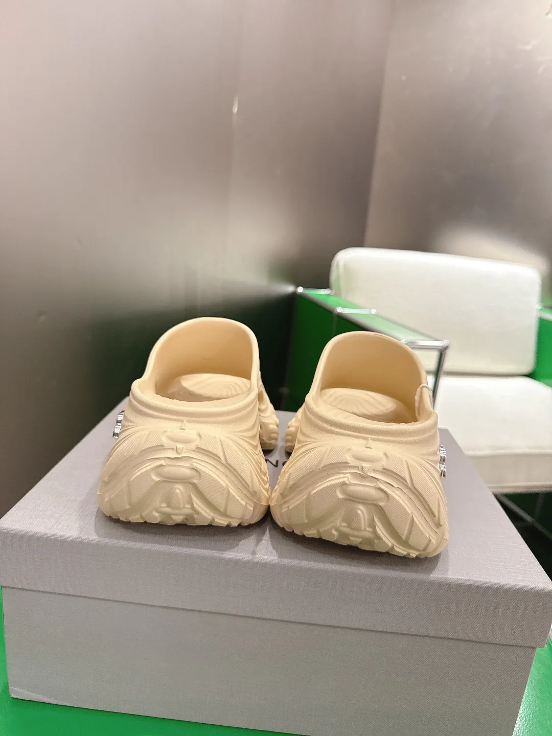Шлепанцы Женские Balenciaga 13152761