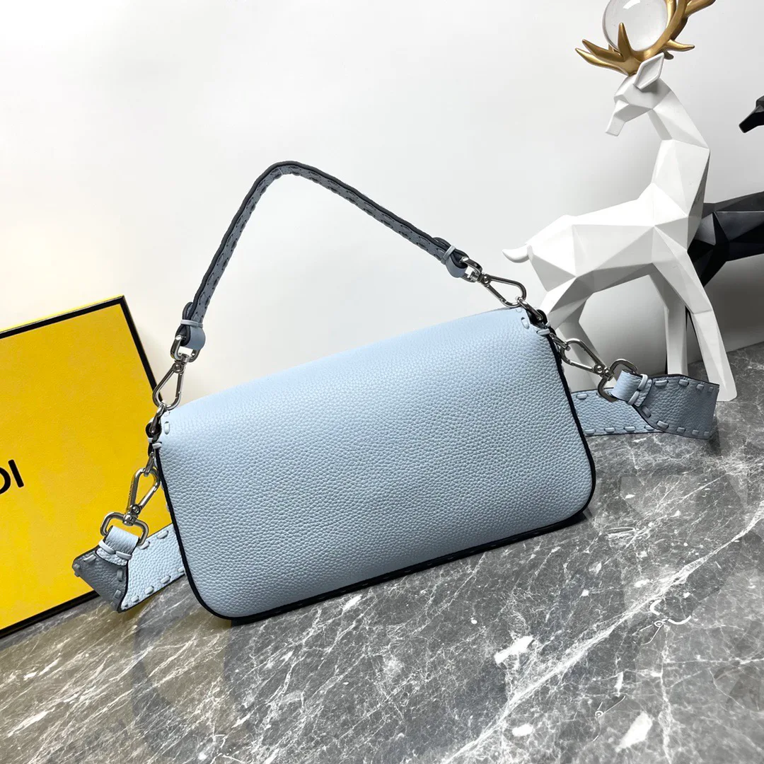 Классические Сумки Женские Fendi 12718242