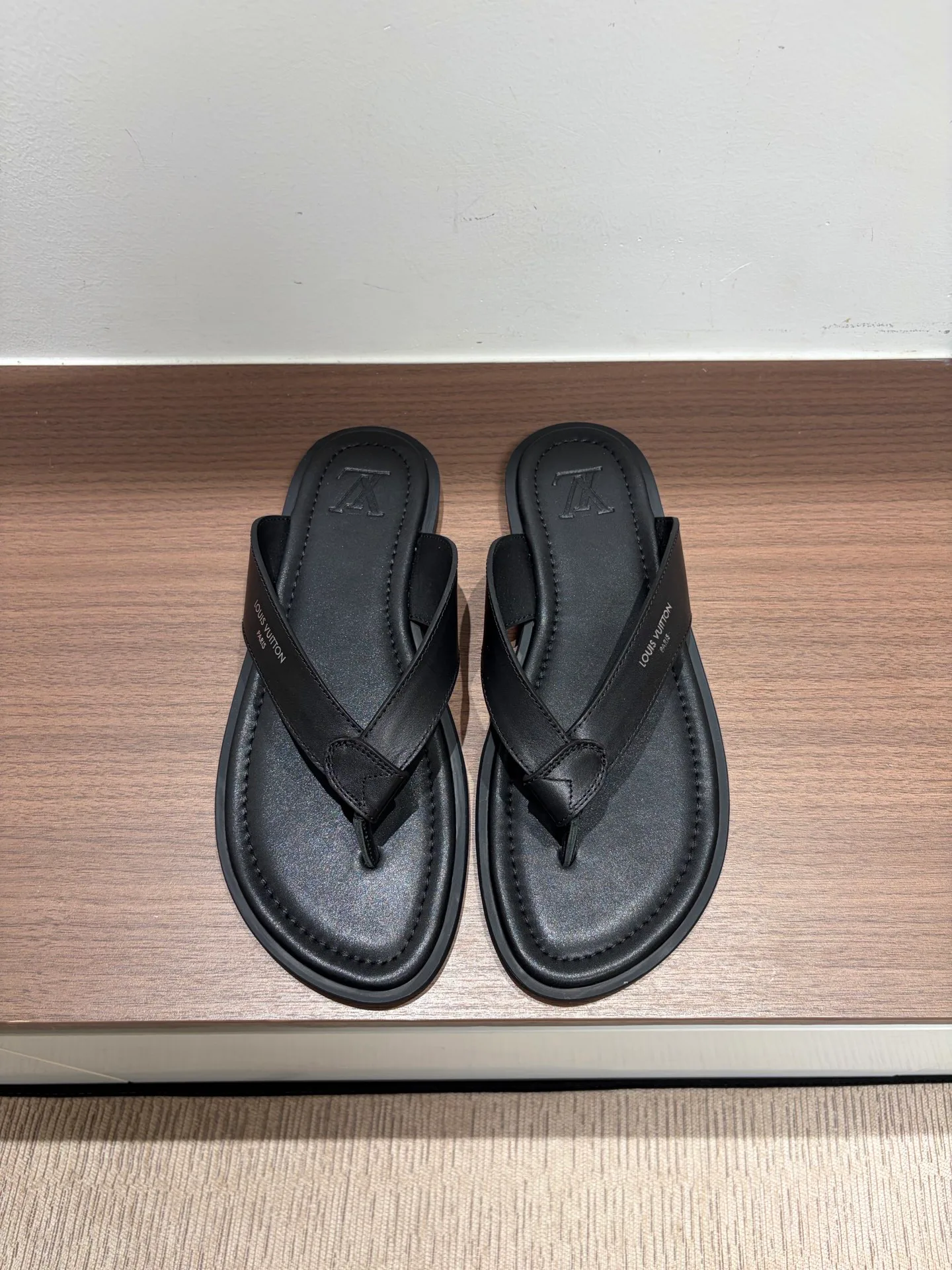 Шлепанцы Мужские Louis Vuitton 12826618