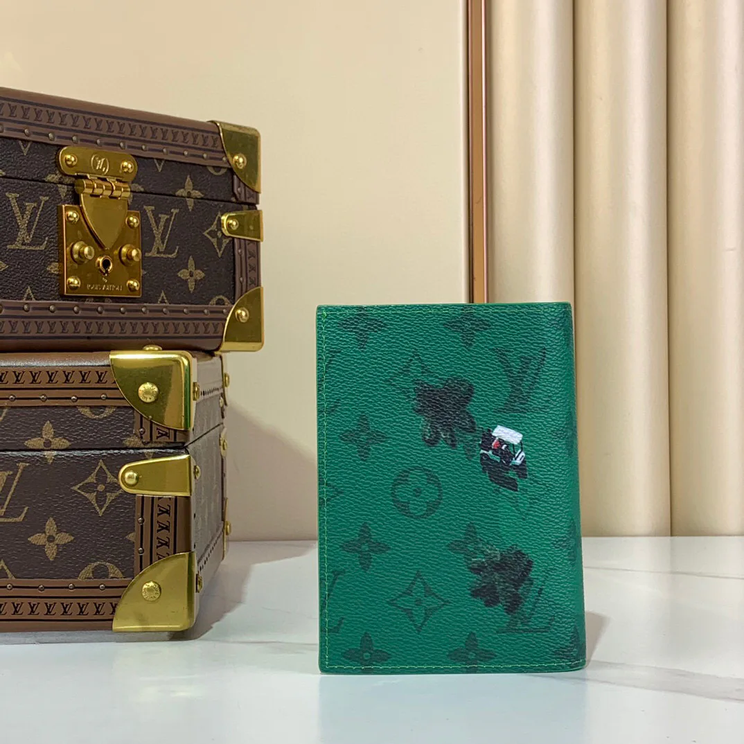 Обложки На Паспорт Louis Vuitton 84054