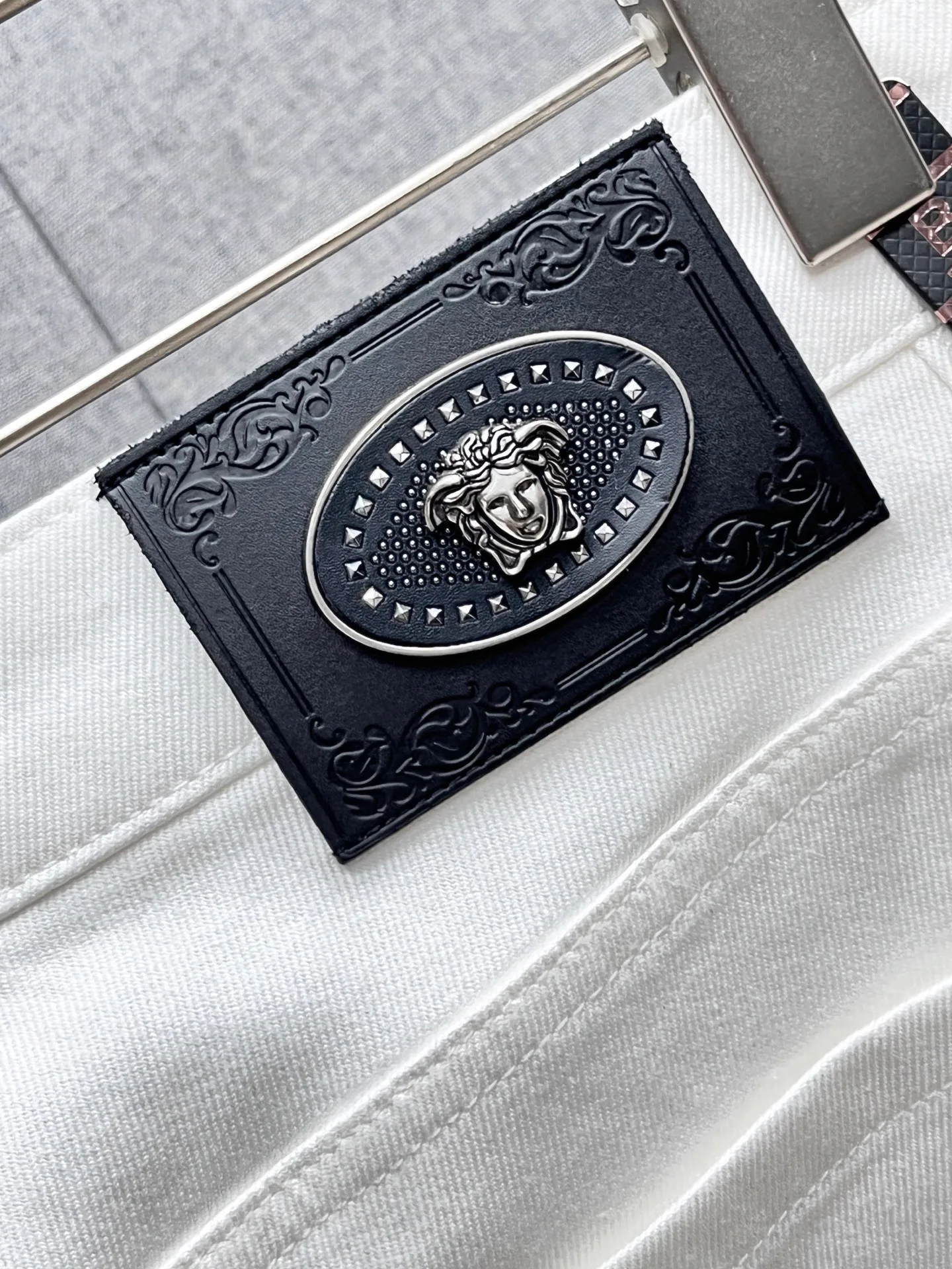 Джинсы Мужские Versace 18097888