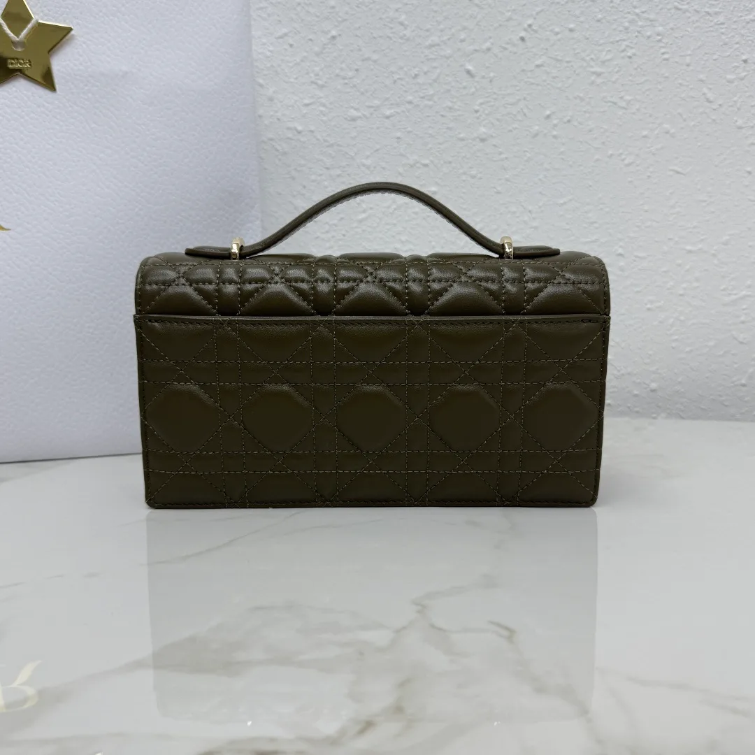 Классические Сумки Женские Christian Dior 18116381