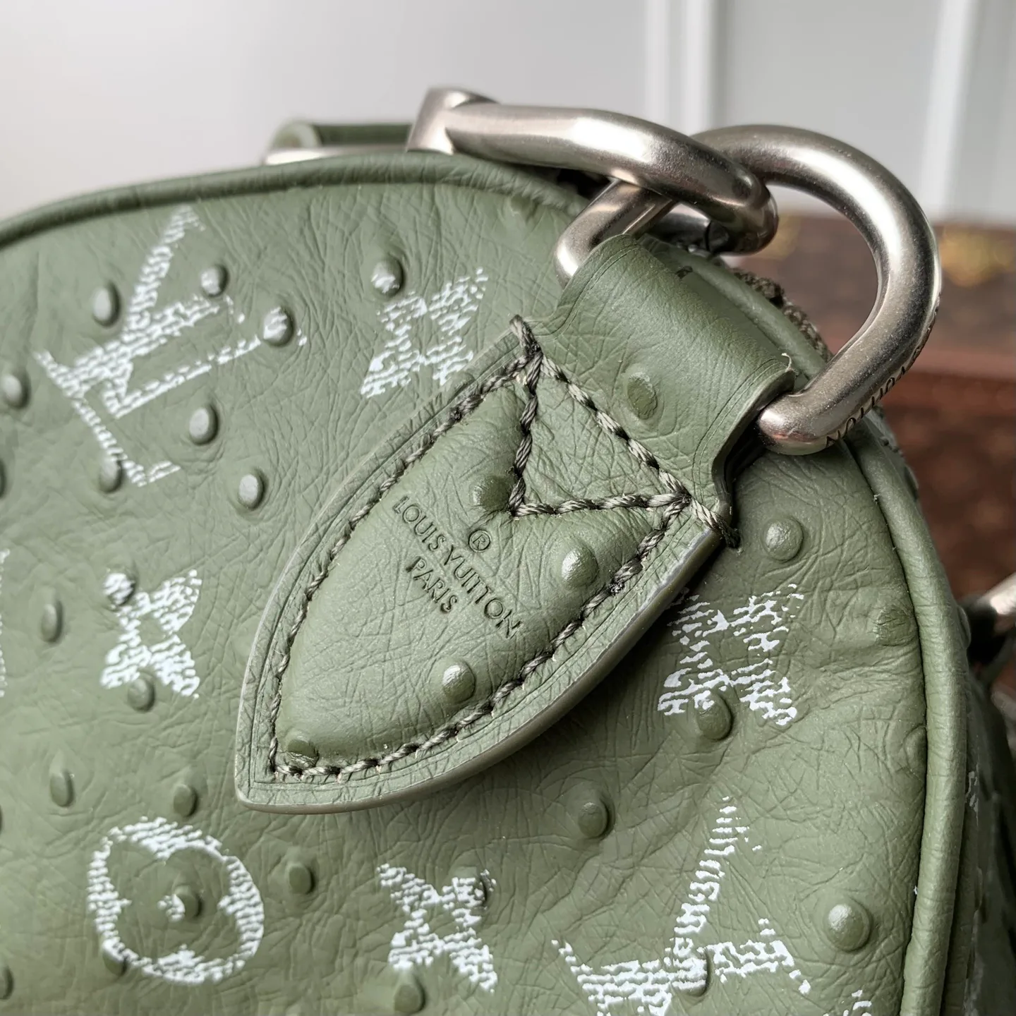 Классические Сумки Женские Louis Vuitton 18147447