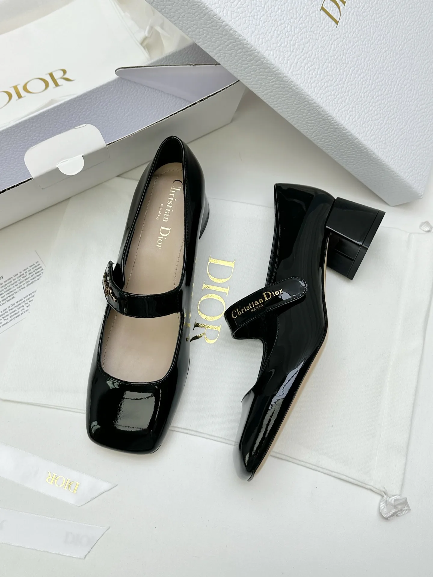 Туфли Женские Christian Dior 18702833
