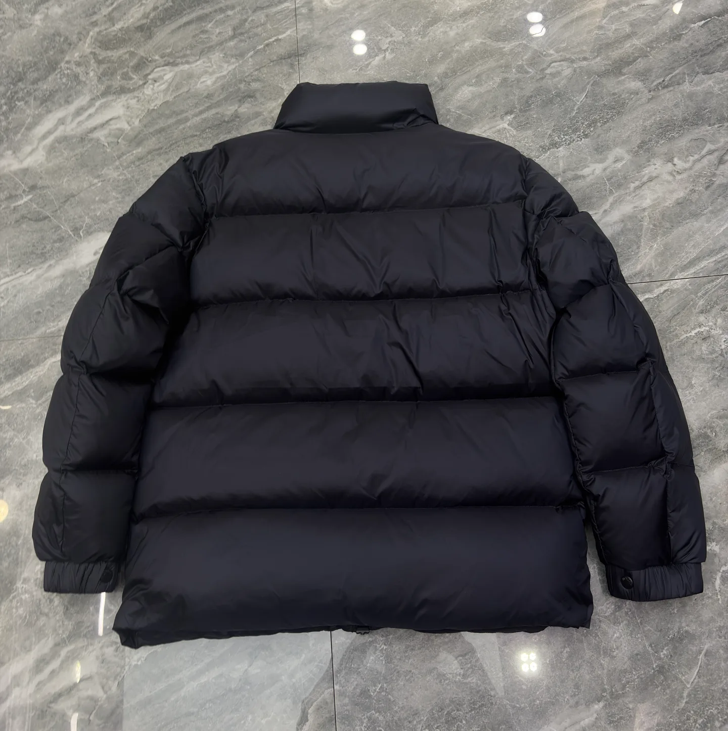 Куртки И Пуховики Женские Moncler 17568687